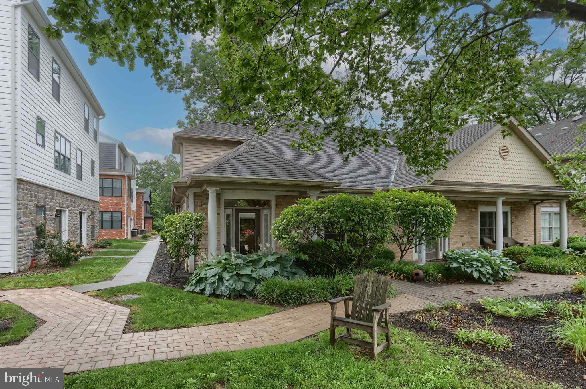 162 High Pointe Dr