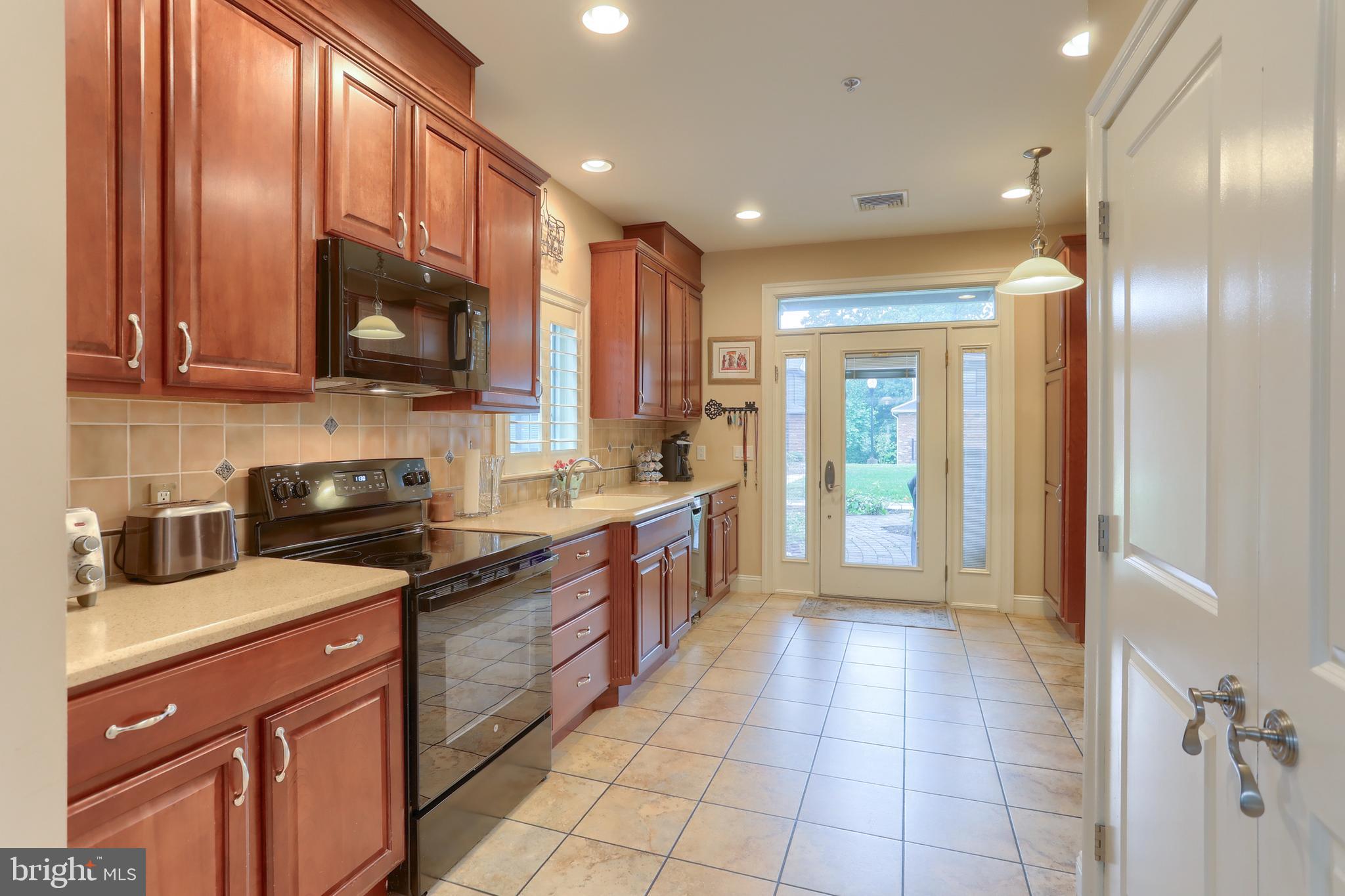 162 High Pointe Dr