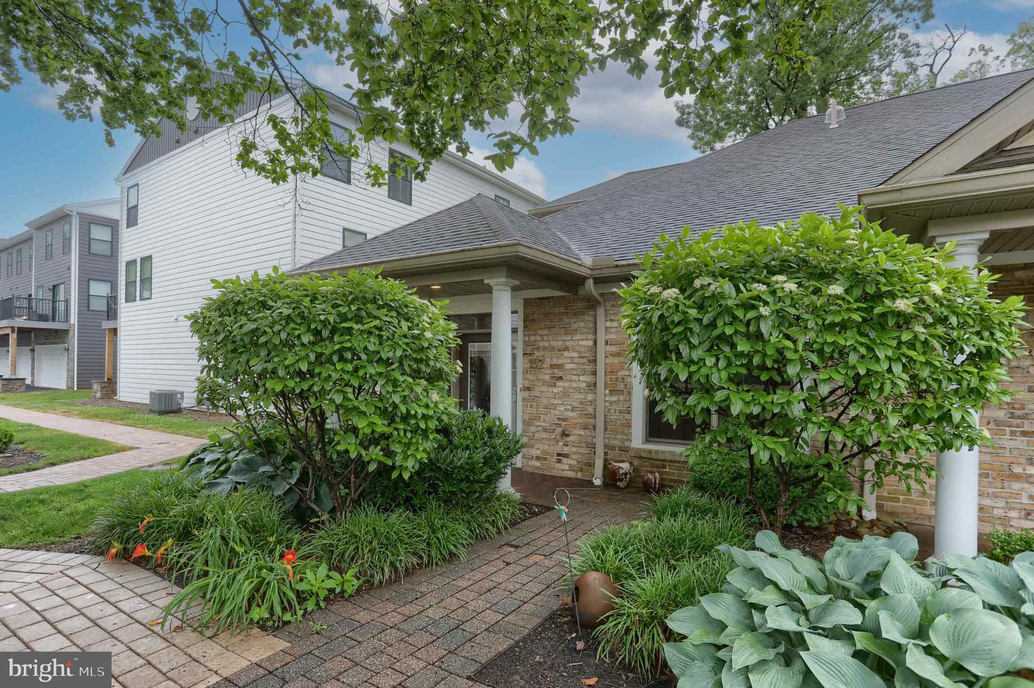 162 High Pointe Dr