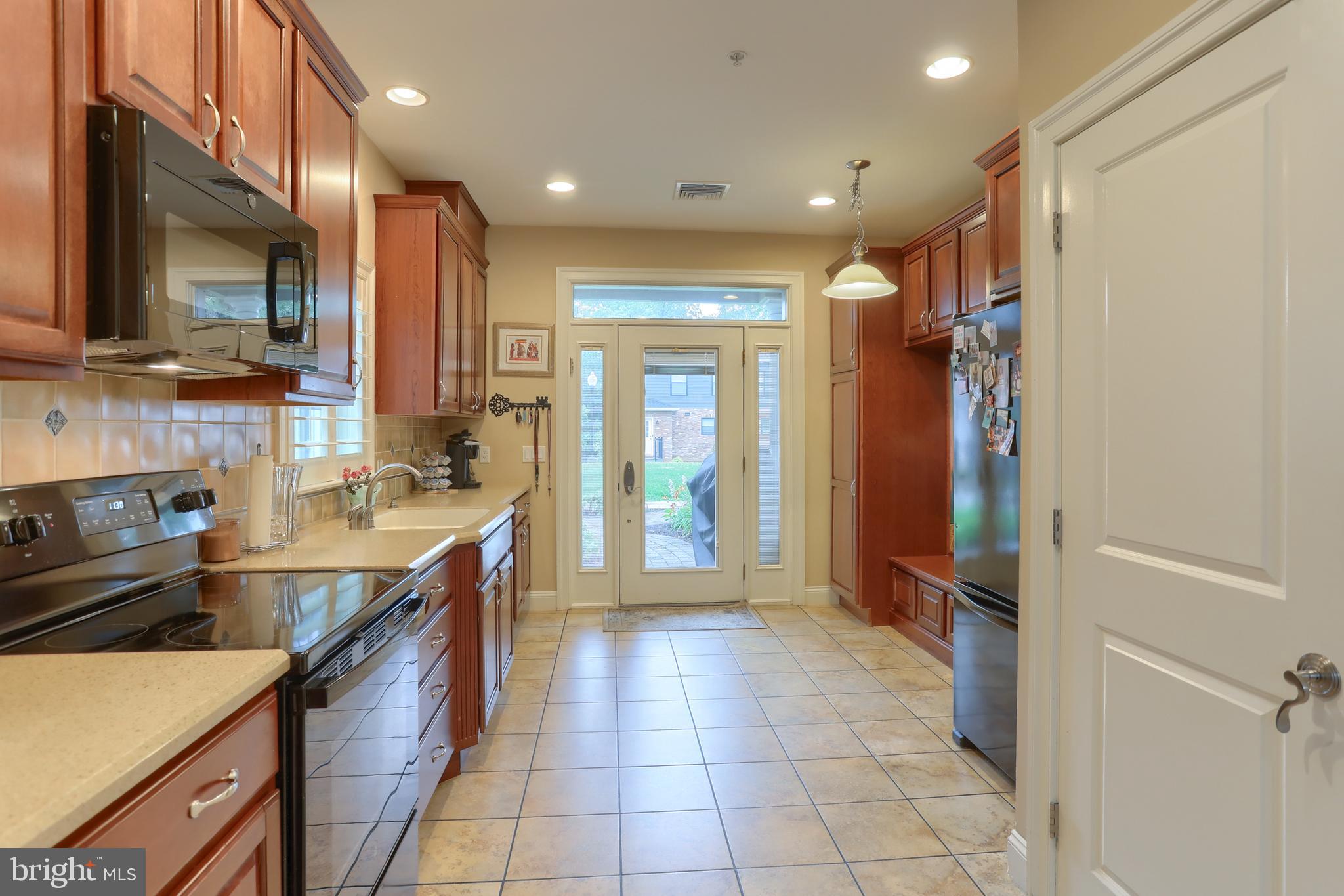162 High Pointe Dr