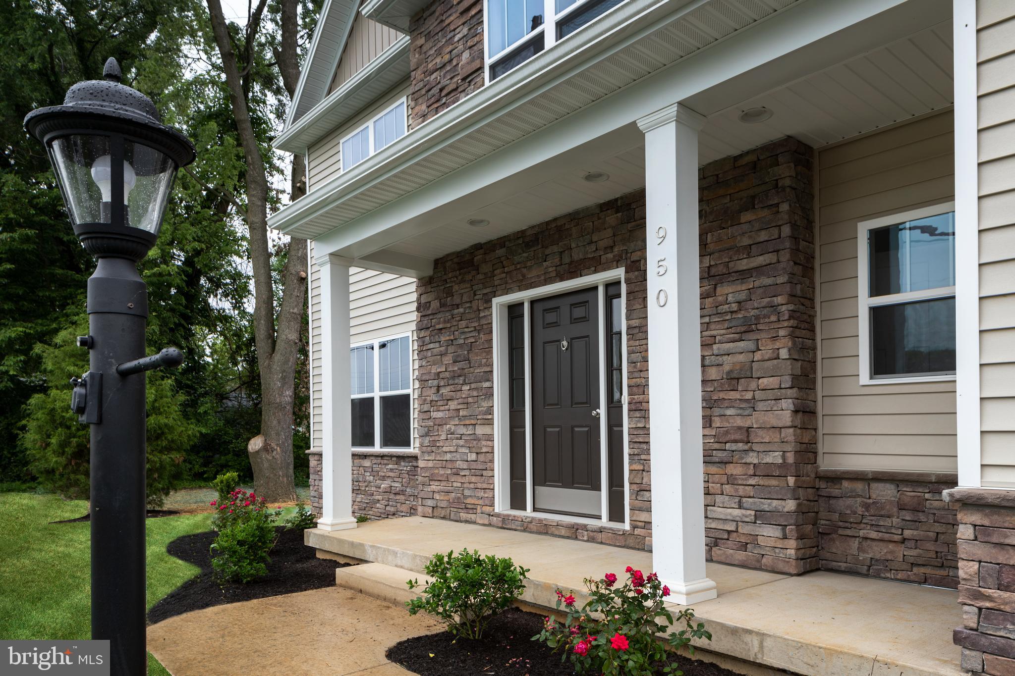 2312 CONTINENTAL DRIVE