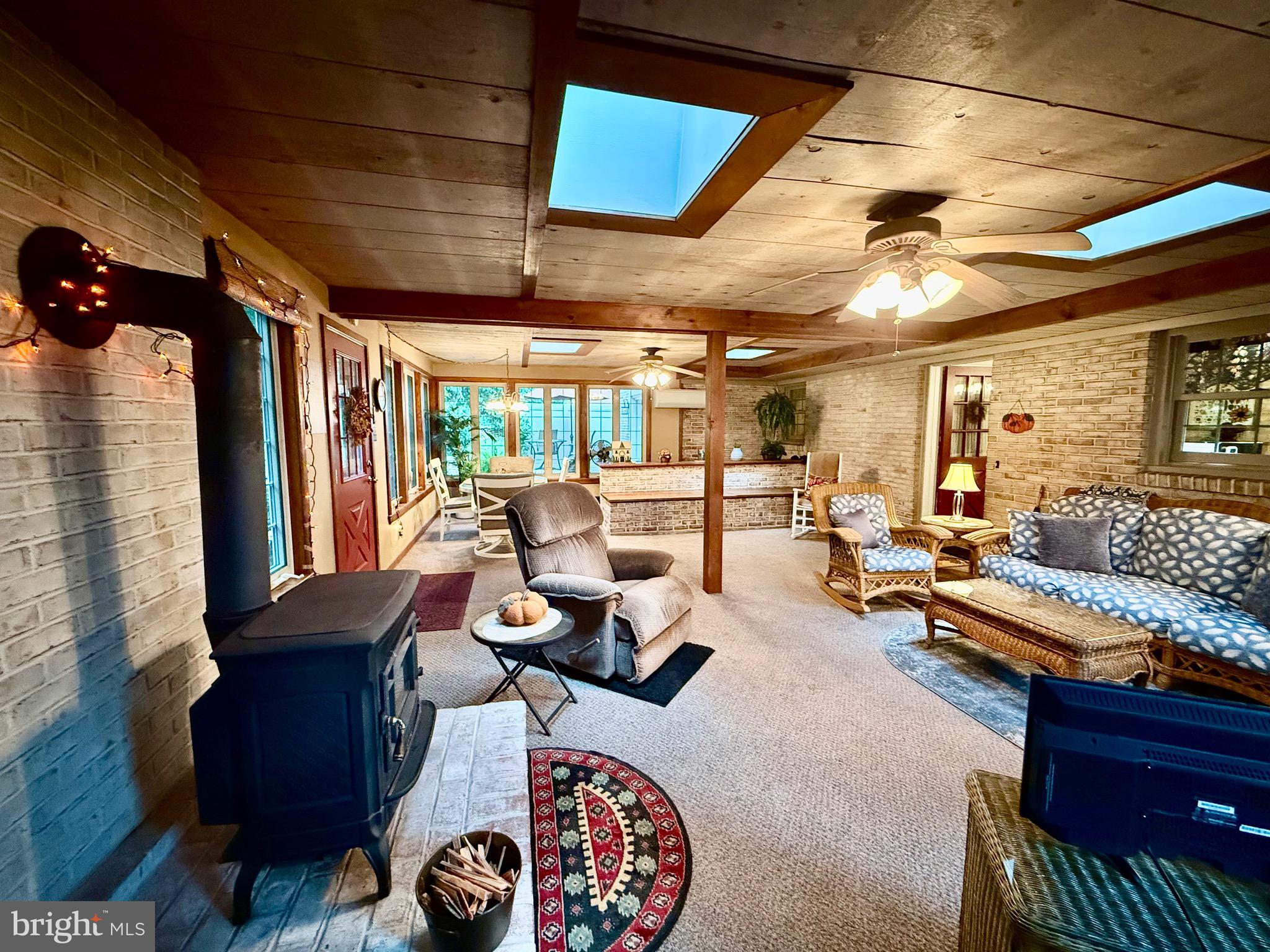60 S HILLS DRIVE