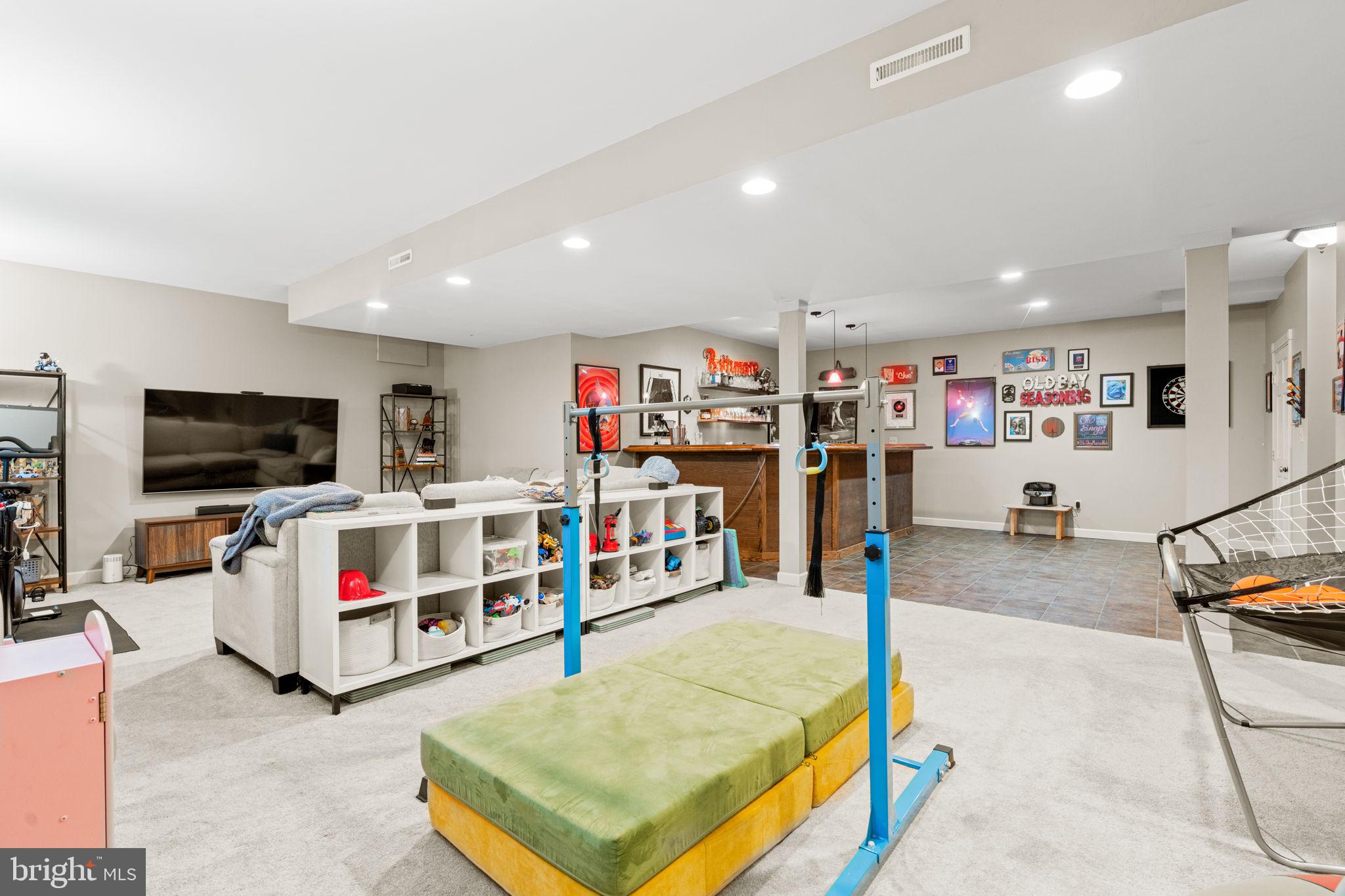 1155 GREENWOOD DRIVE