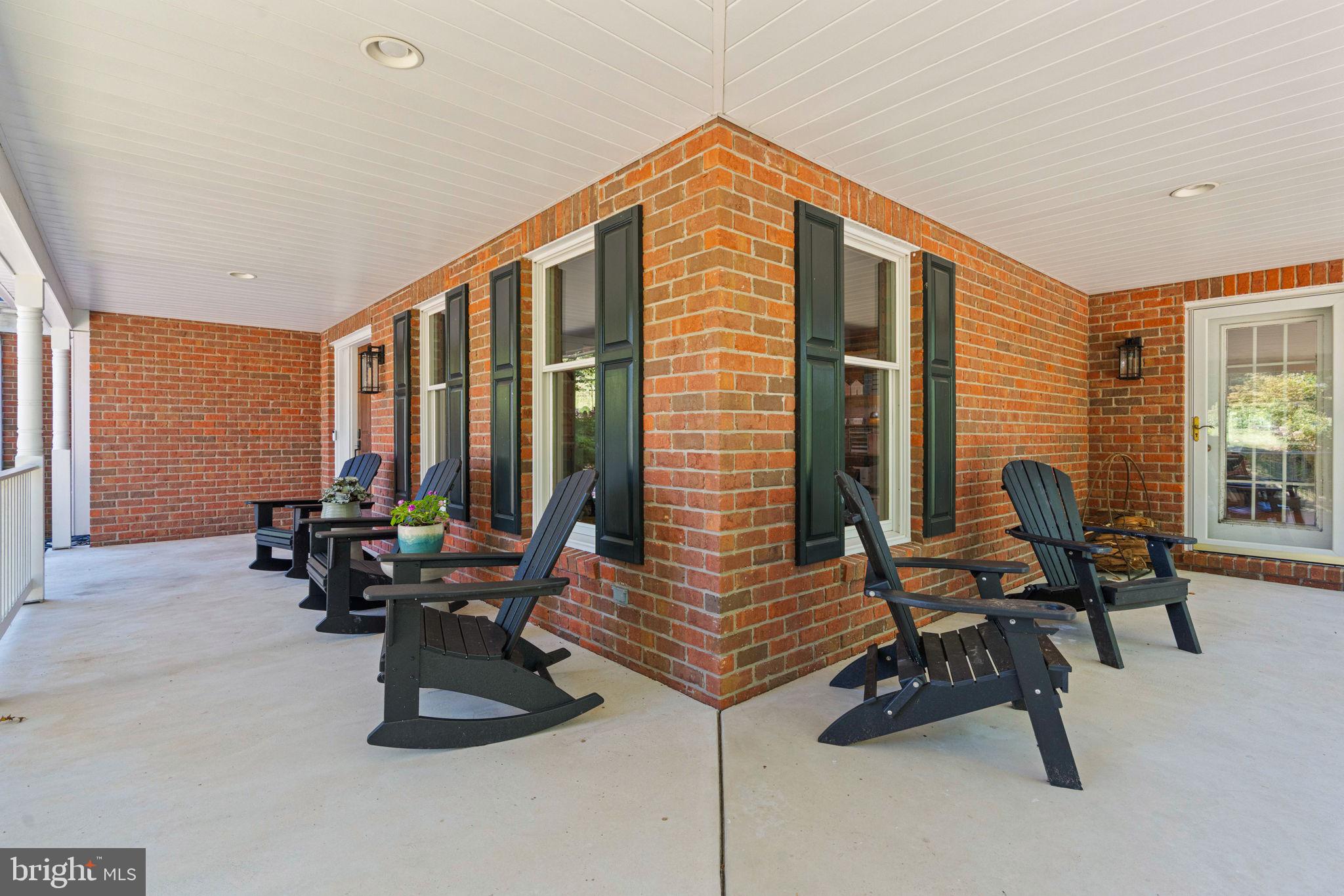 1155 GREENWOOD DRIVE