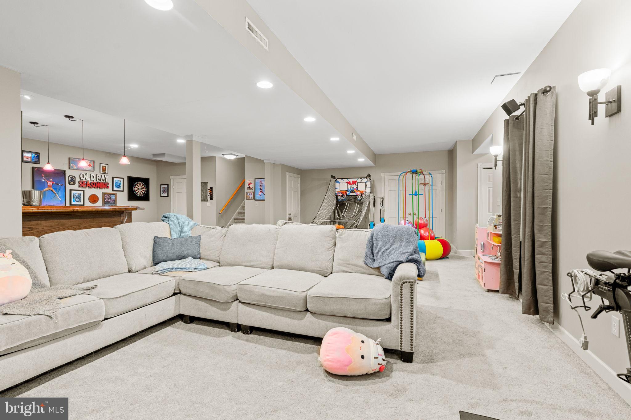 1155 GREENWOOD DRIVE