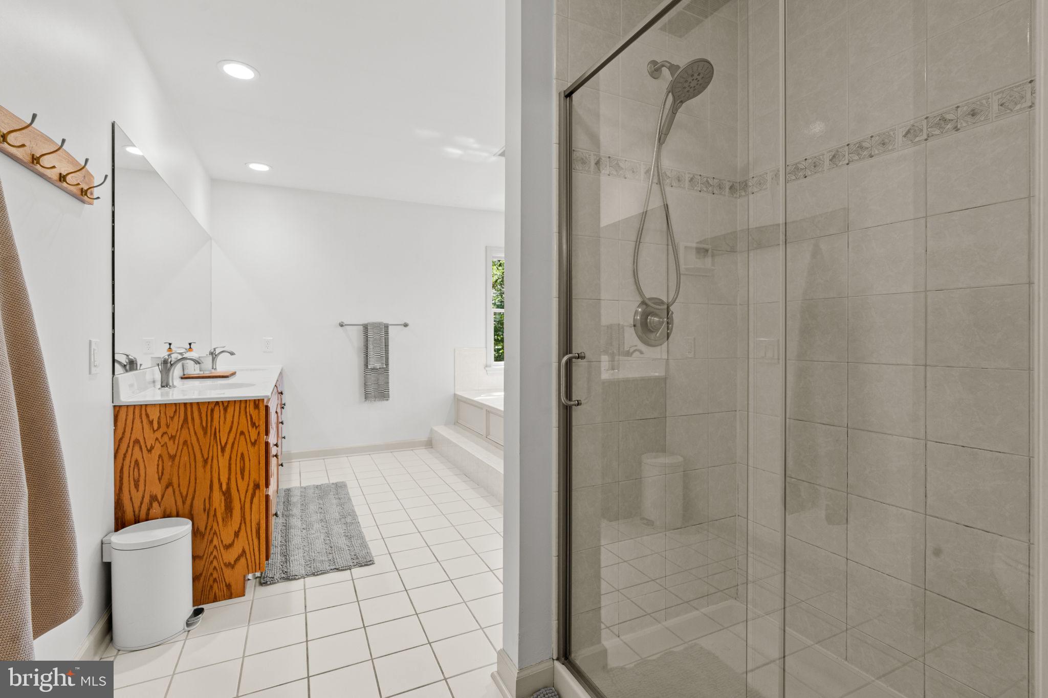 1155 GREENWOOD DRIVE