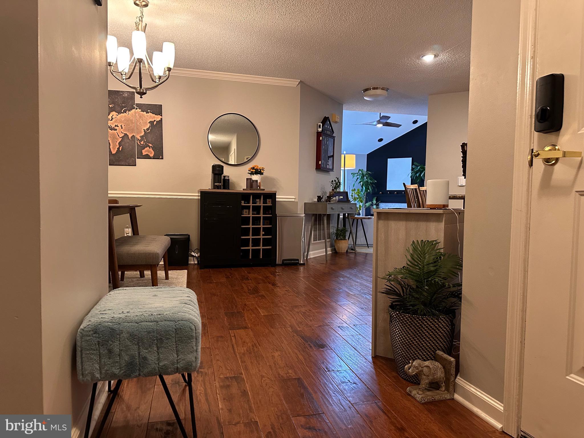 2805 OAKWOOD DRIVE