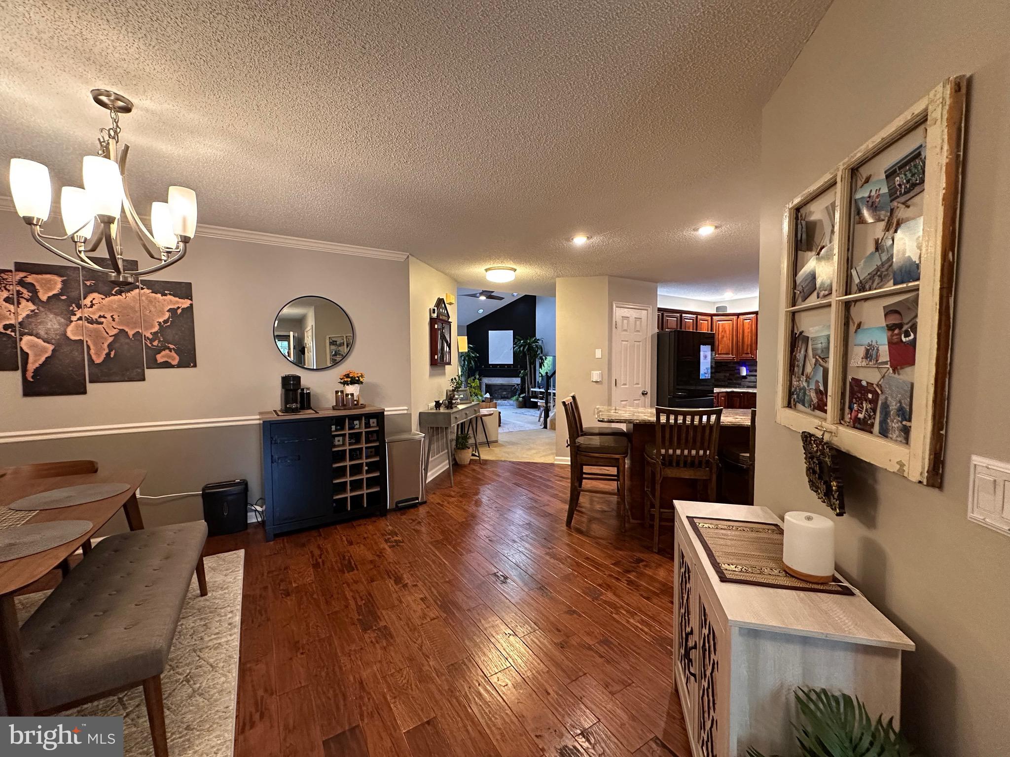 2805 OAKWOOD DRIVE