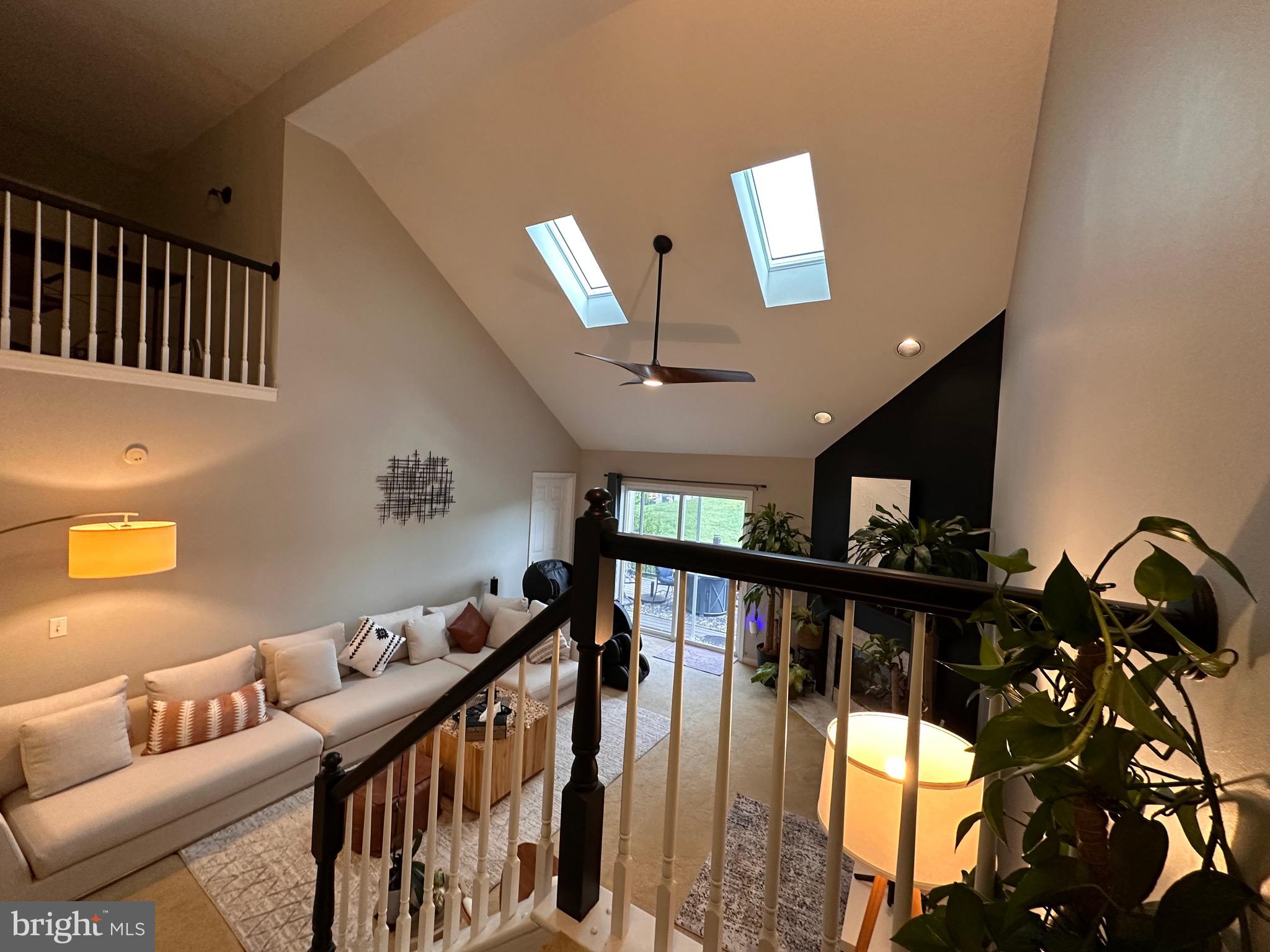 2805 OAKWOOD DRIVE