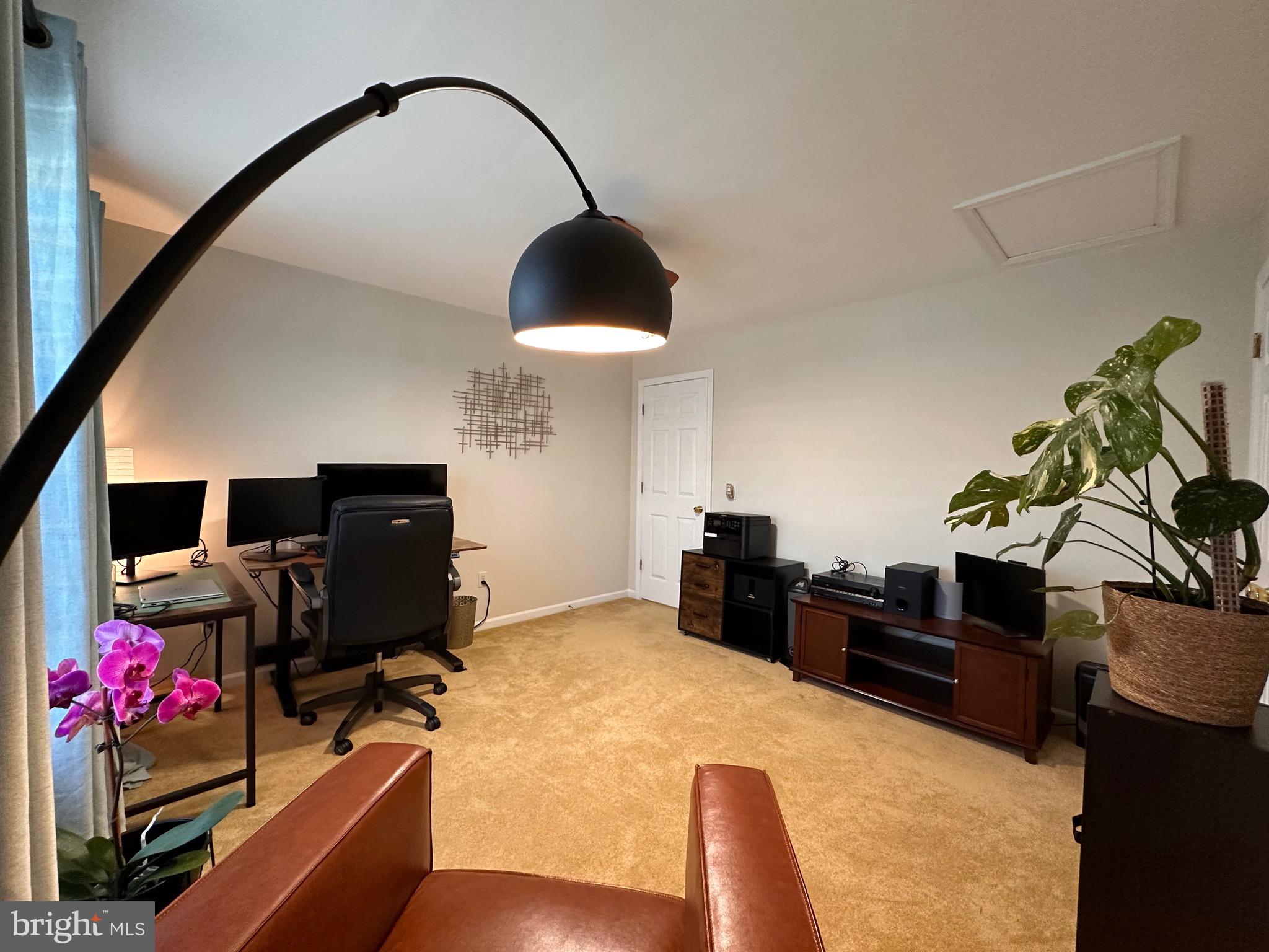 2805 OAKWOOD DRIVE