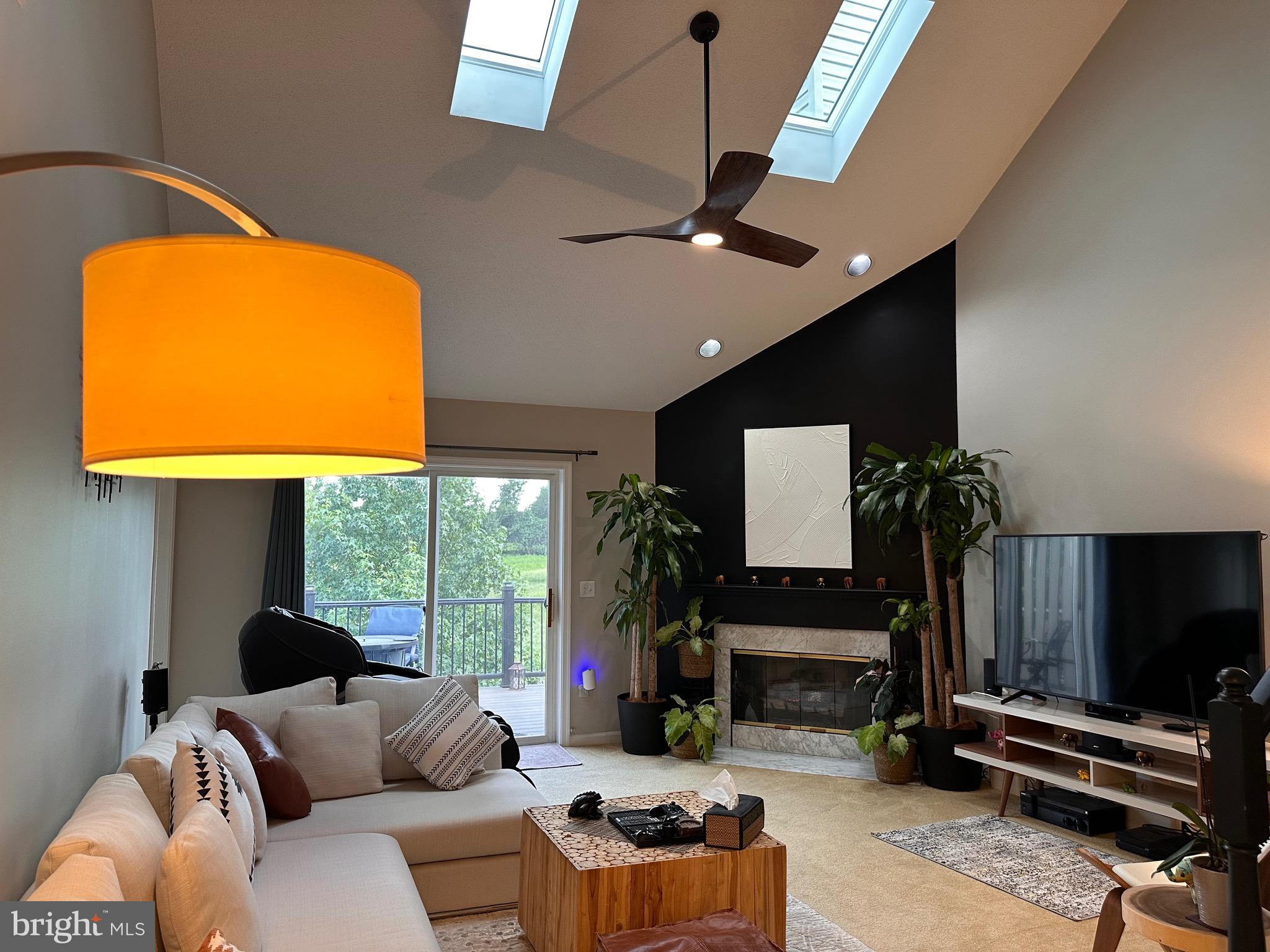 2805 OAKWOOD DRIVE