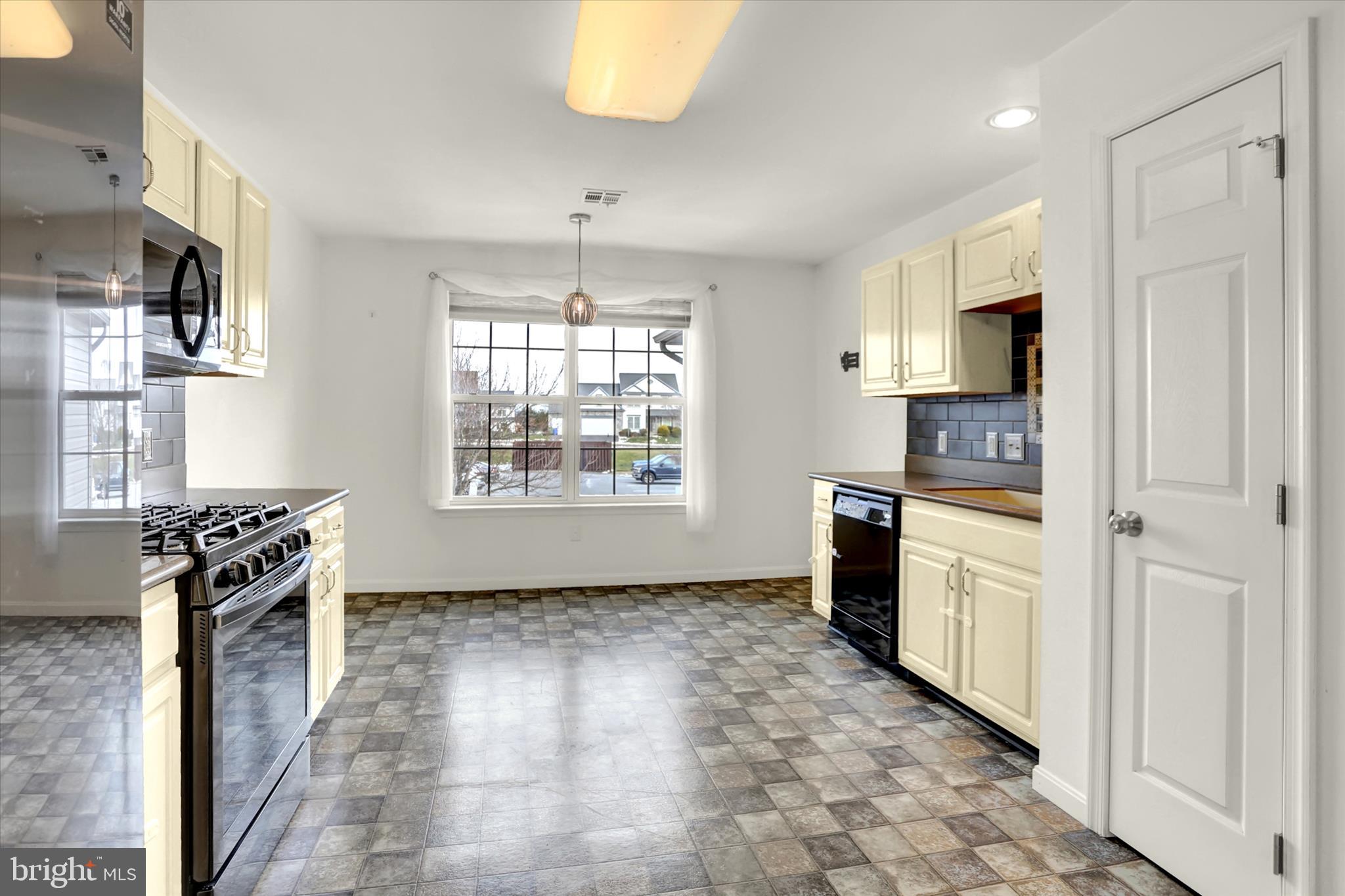 287 THRUSH DRIVE