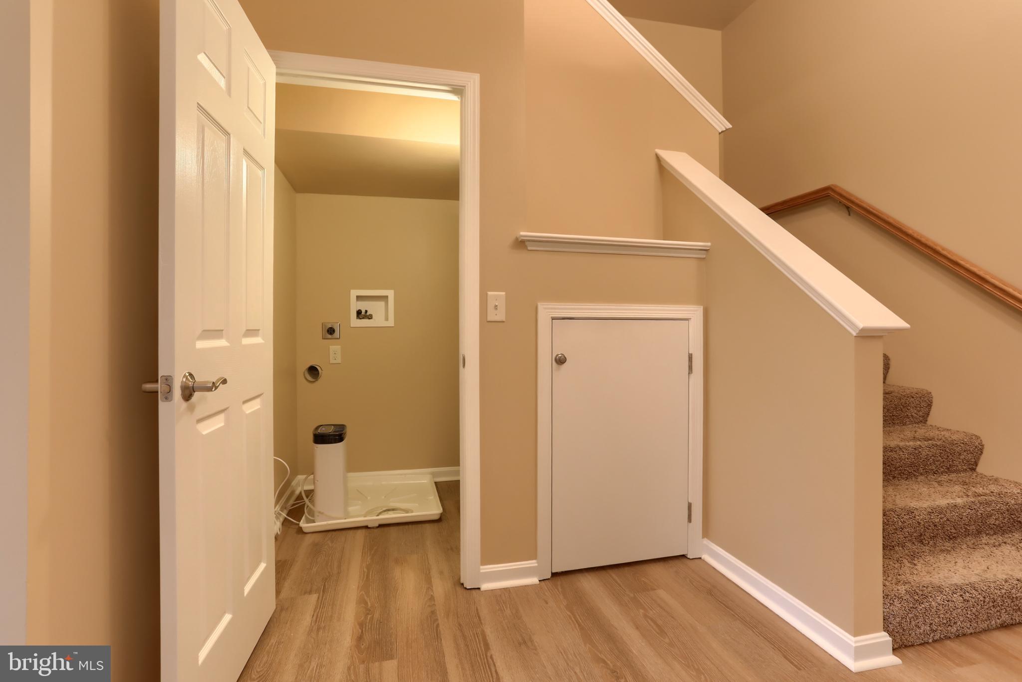 1609 SPRING HILL DRIVE