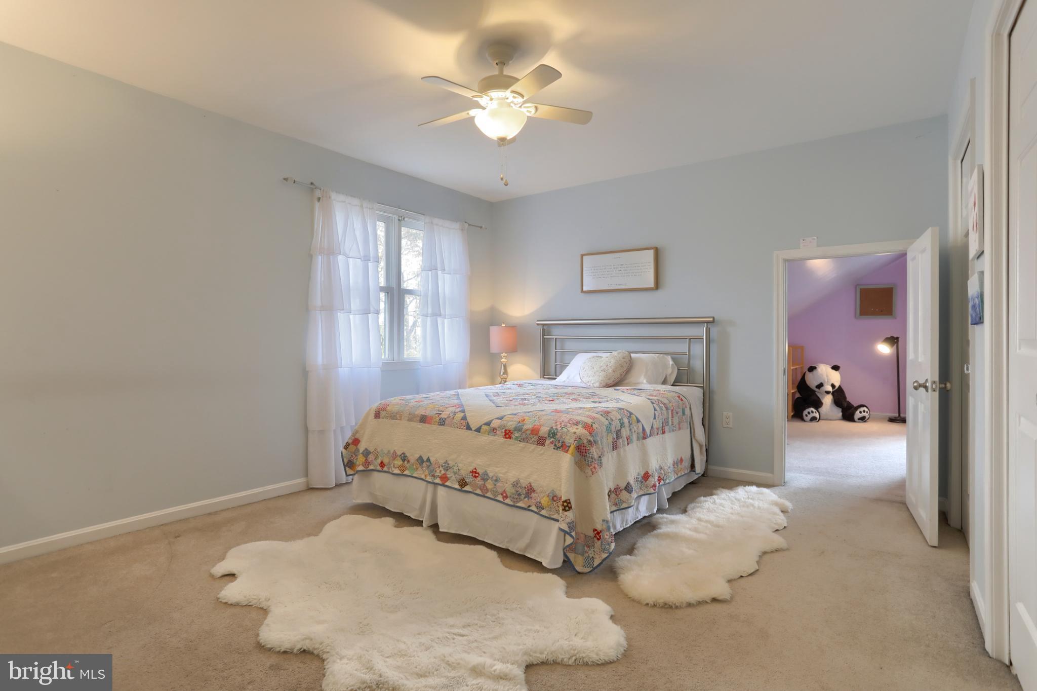 1609 SPRING HILL DRIVE