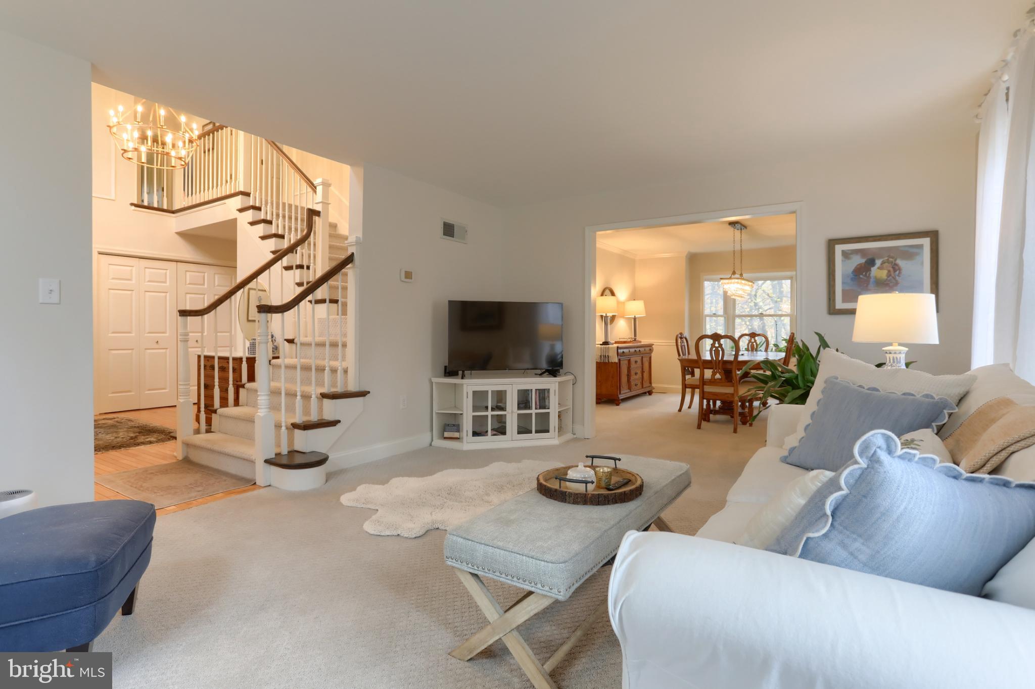 1609 SPRING HILL DRIVE