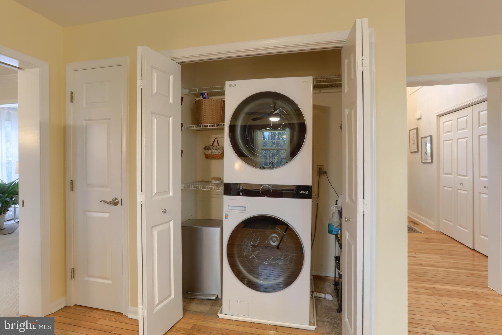 1609 SPRING HILL DRIVE