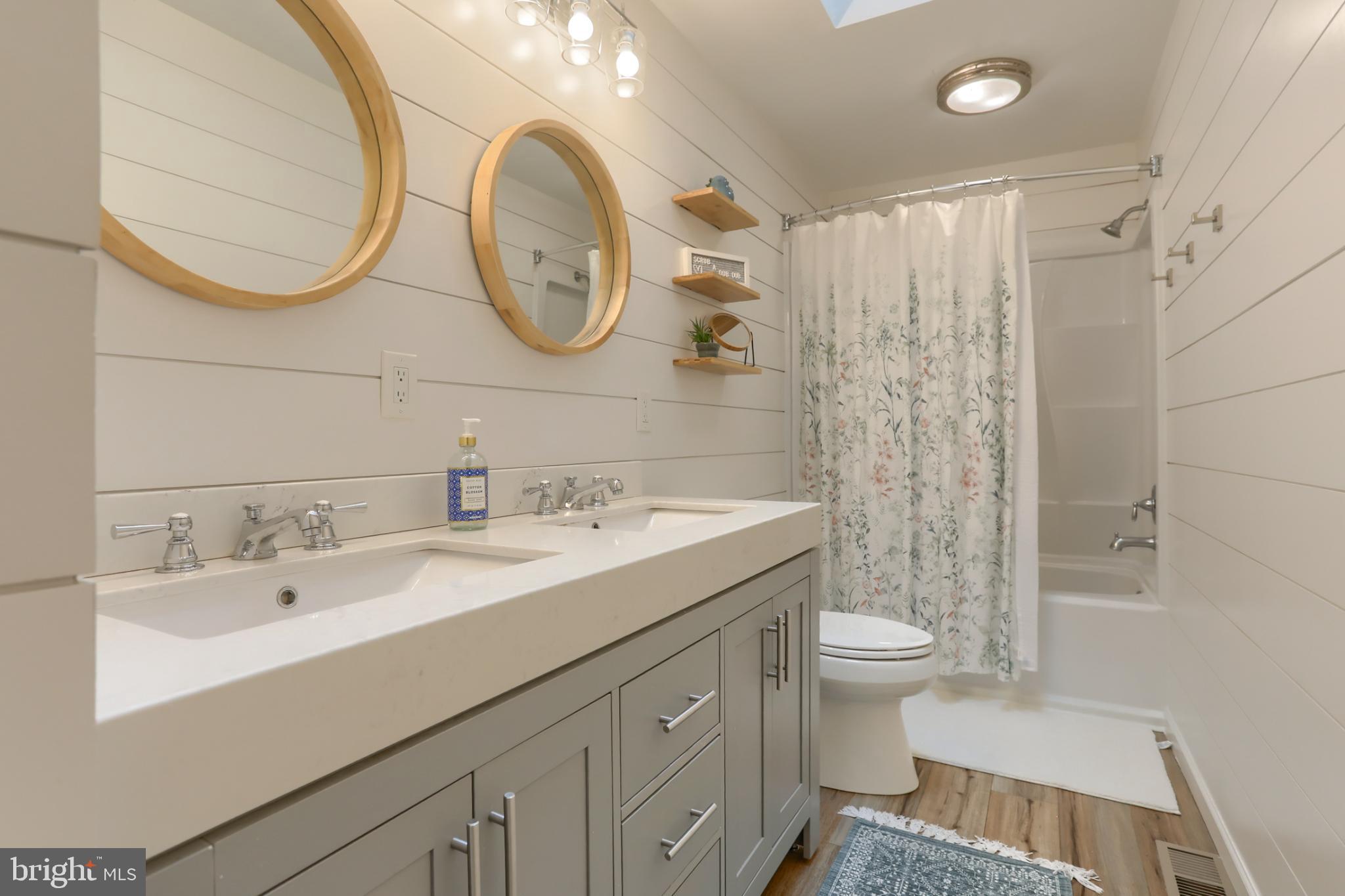 1609 SPRING HILL DRIVE