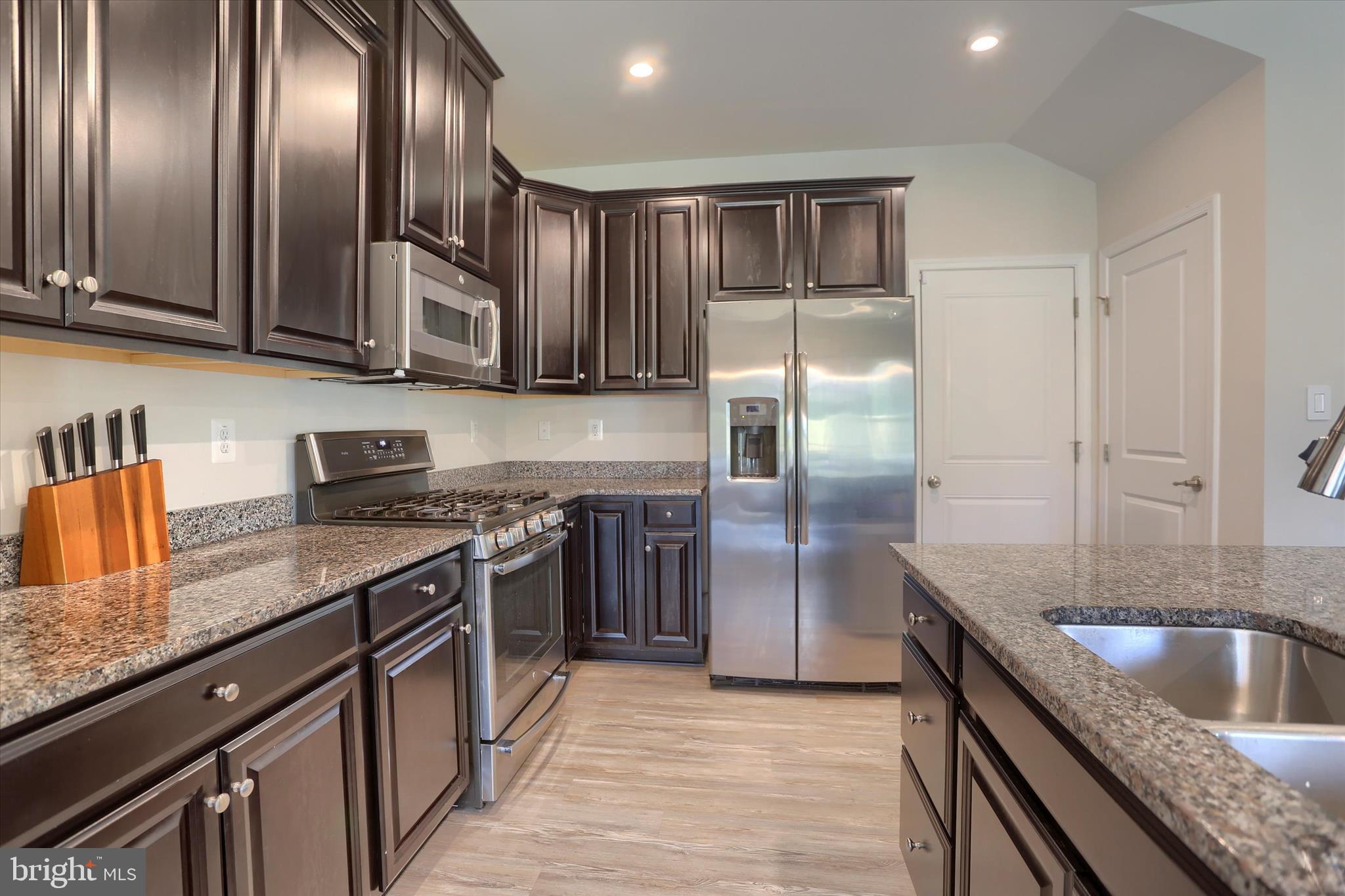 4273 SECRETARIAT STREET