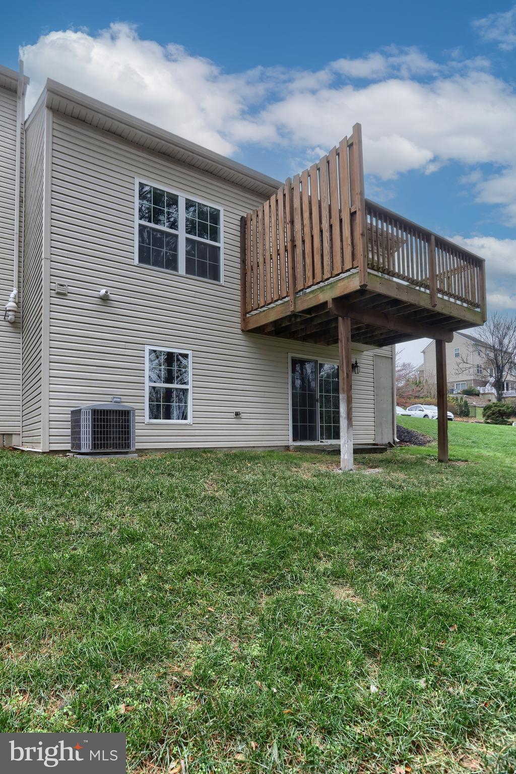 100 NEEDLEWOOD DRIVE