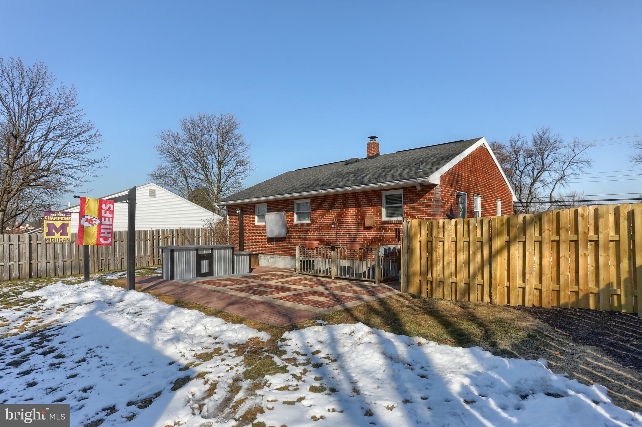 34 CAROLYN STREET