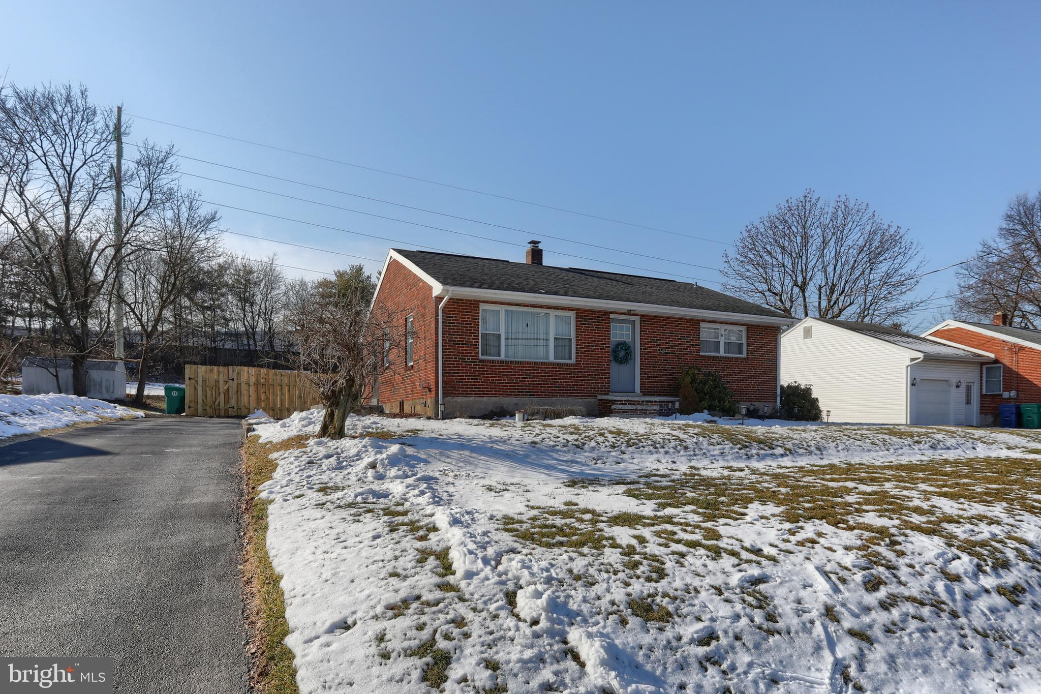 34 CAROLYN STREET