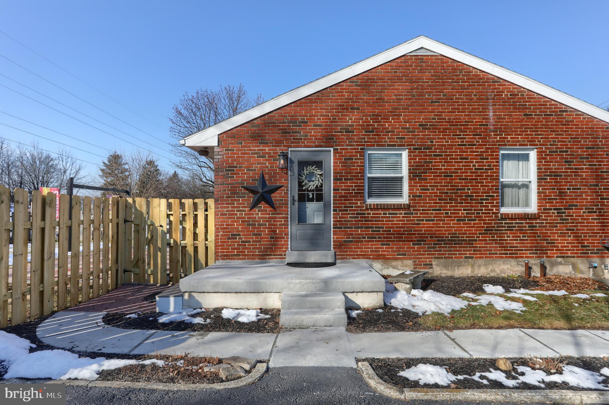 34 CAROLYN STREET