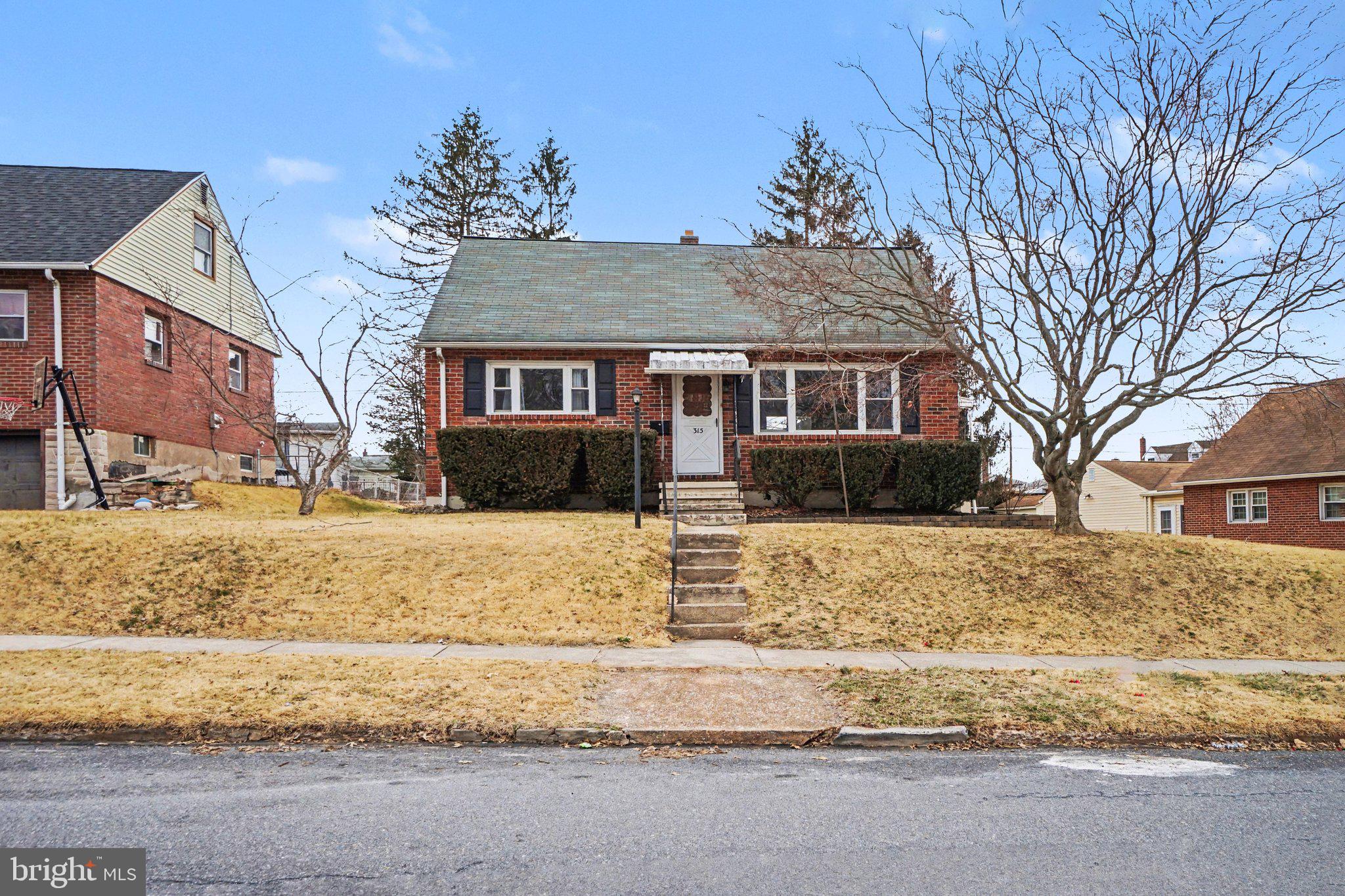 315 E ROOSEVELT AVENUE