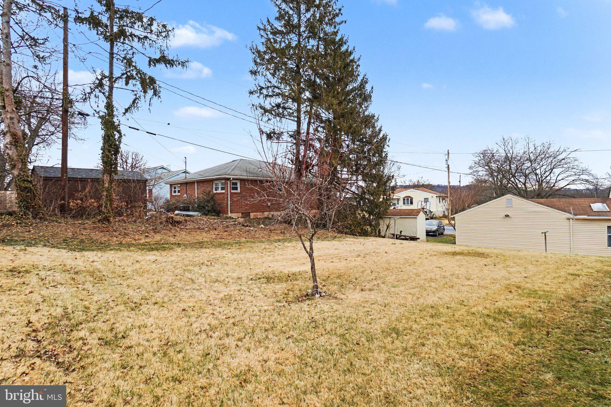 315 E ROOSEVELT AVENUE