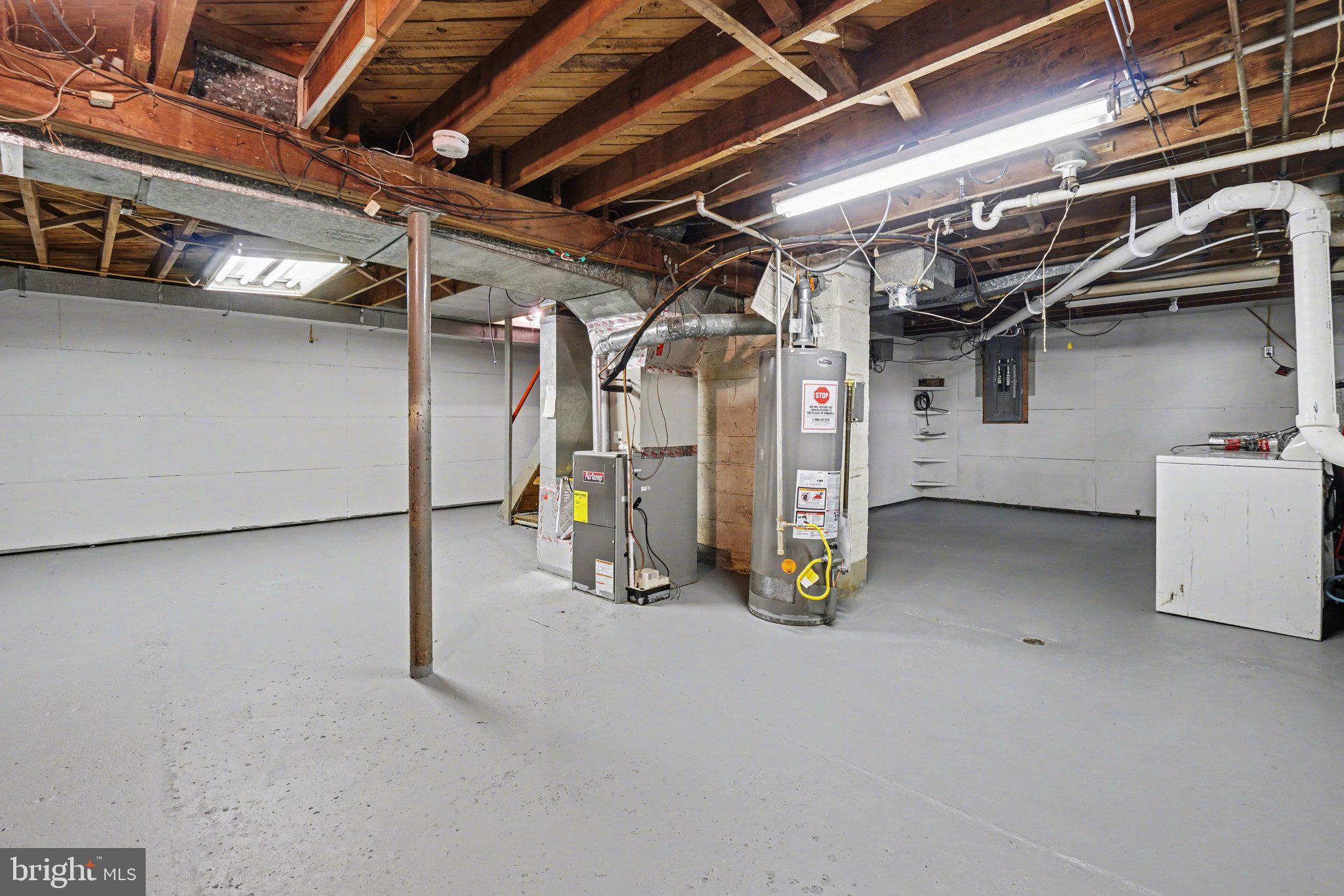 315 E ROOSEVELT AVENUE