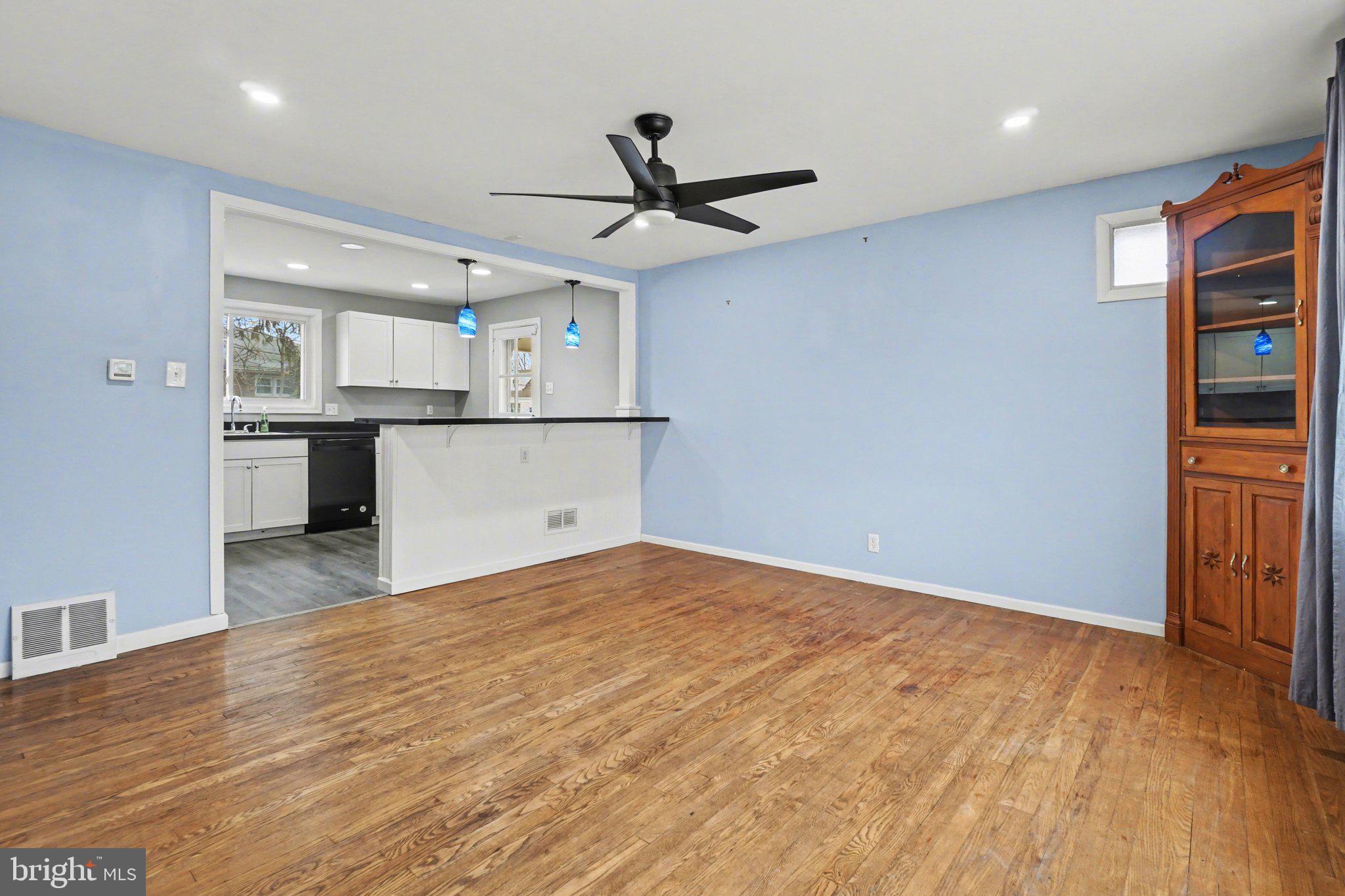315 E ROOSEVELT AVENUE