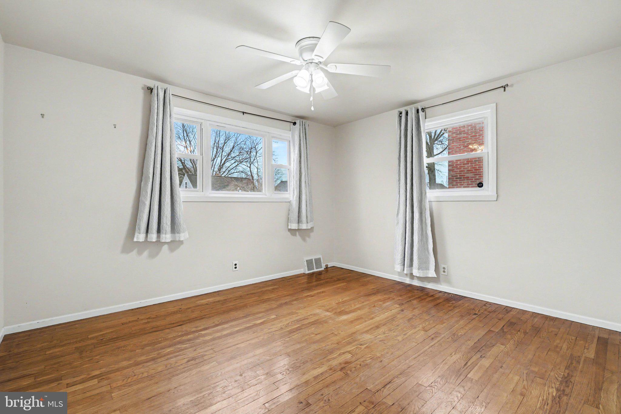315 E ROOSEVELT AVENUE