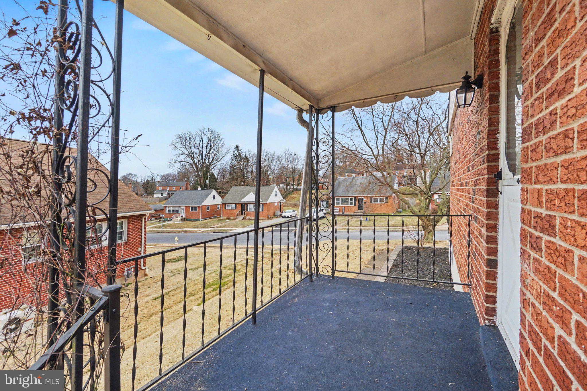 315 E ROOSEVELT AVENUE