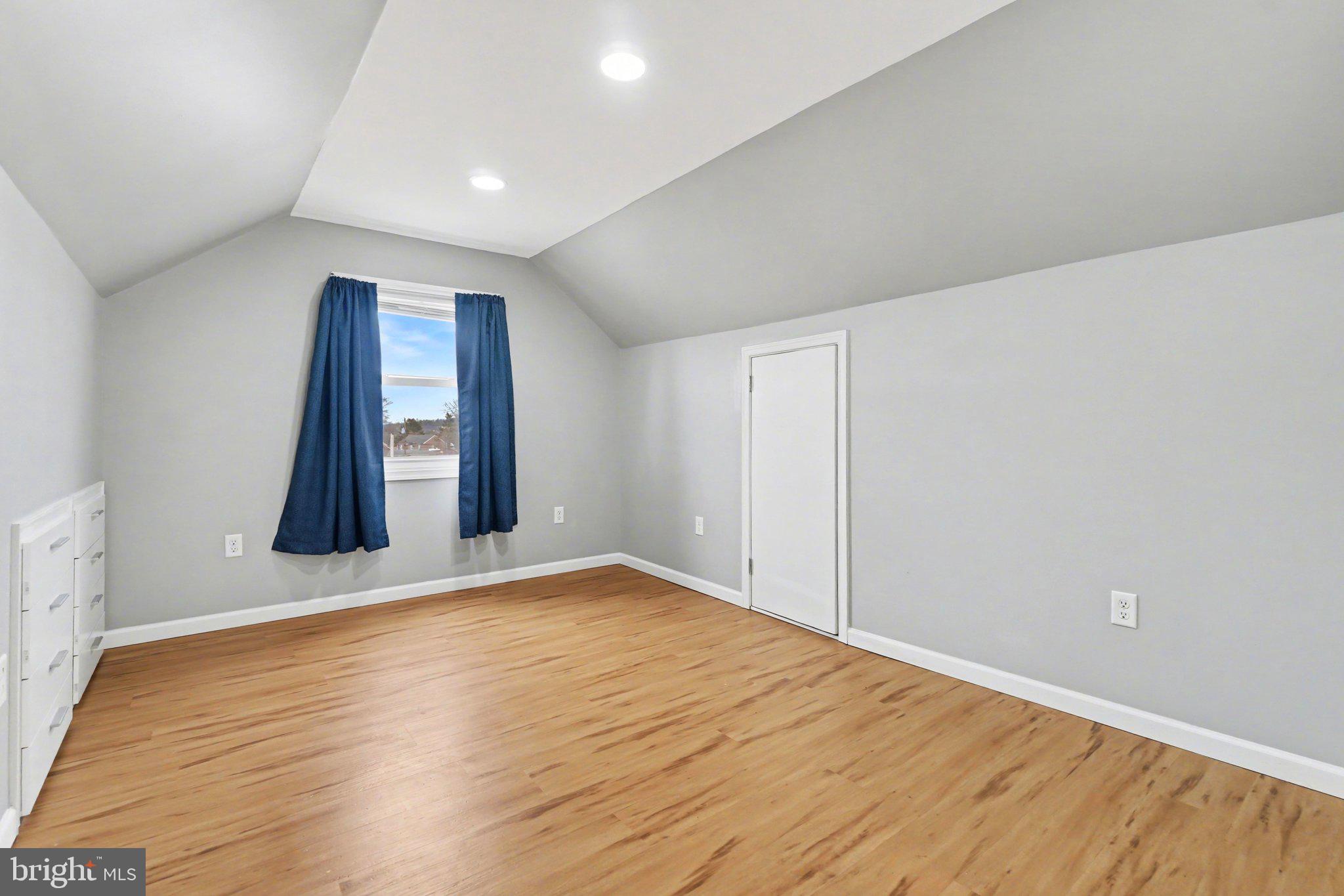 315 E ROOSEVELT AVENUE