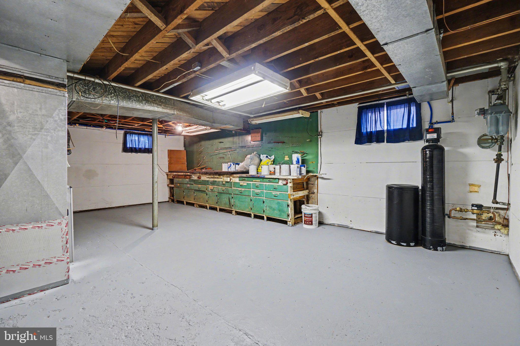 315 E ROOSEVELT AVENUE