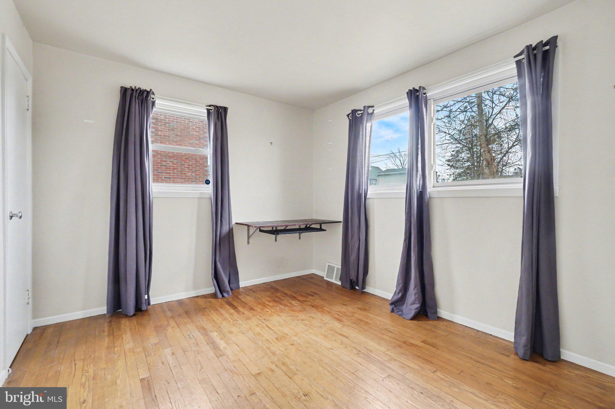 315 E ROOSEVELT AVENUE