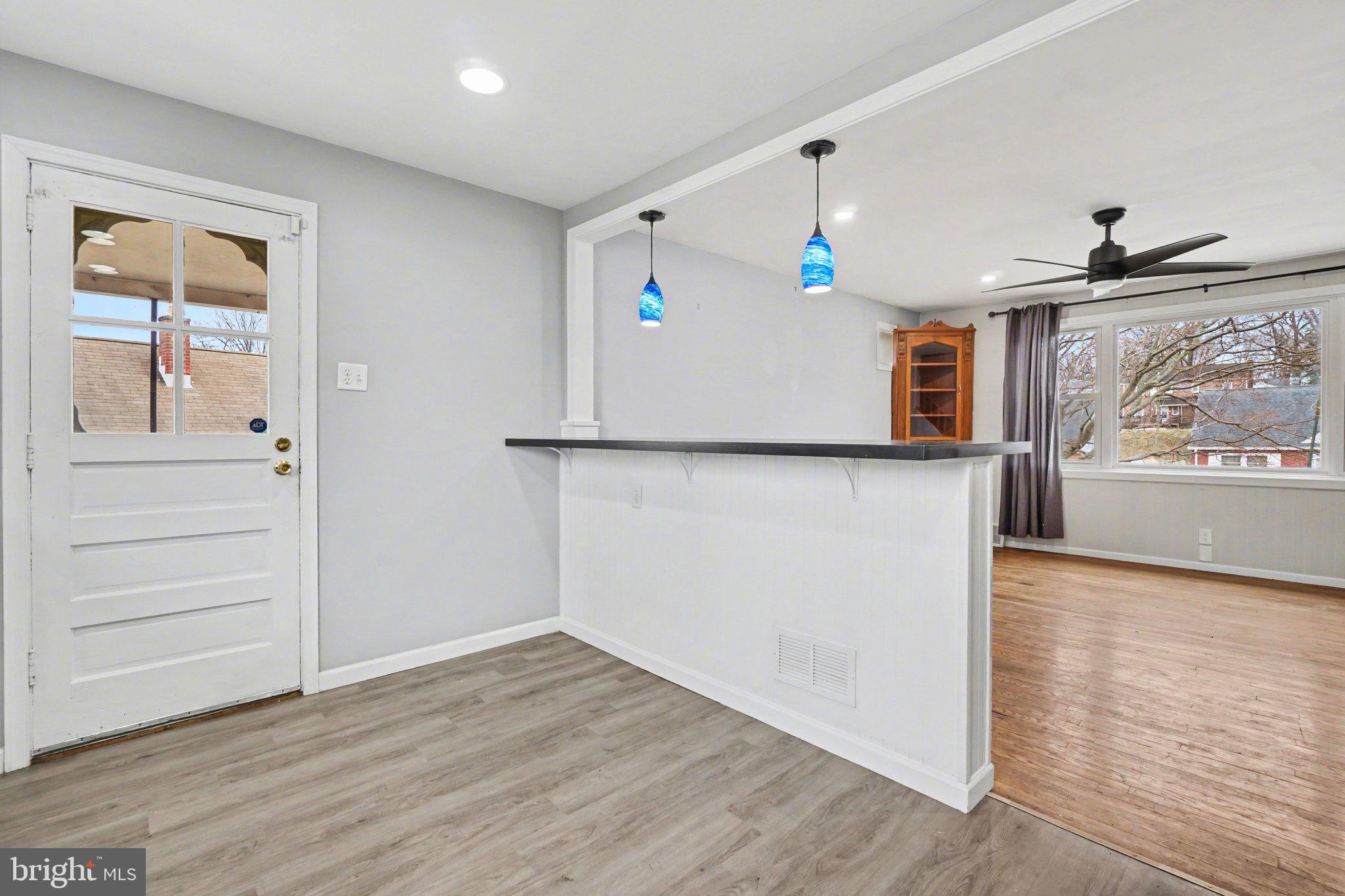 315 E ROOSEVELT AVENUE