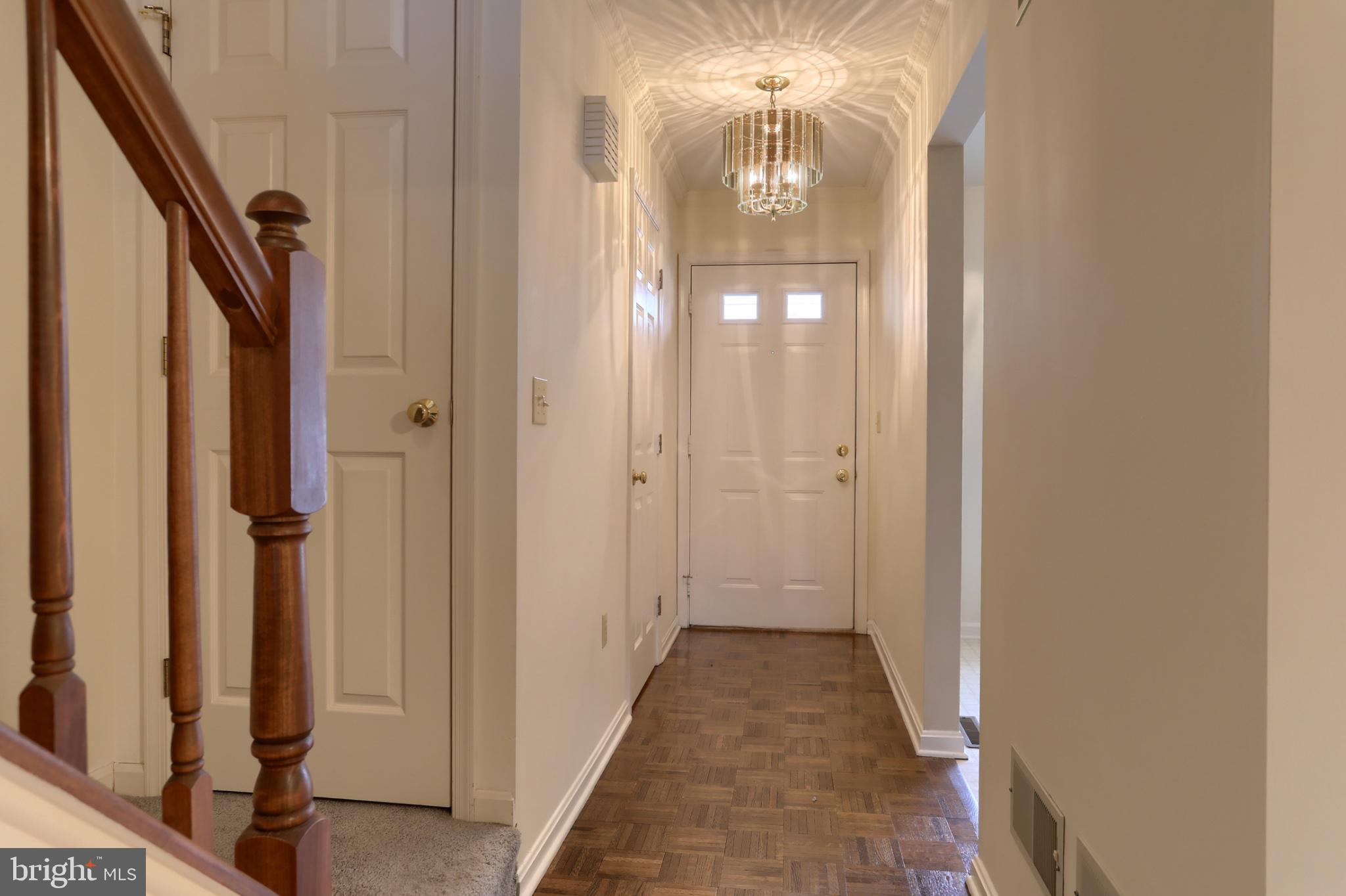 2057E E RALEIGH ROAD