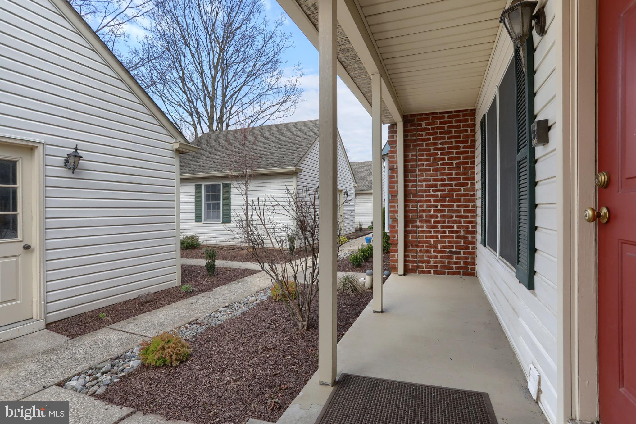 2057E E RALEIGH ROAD