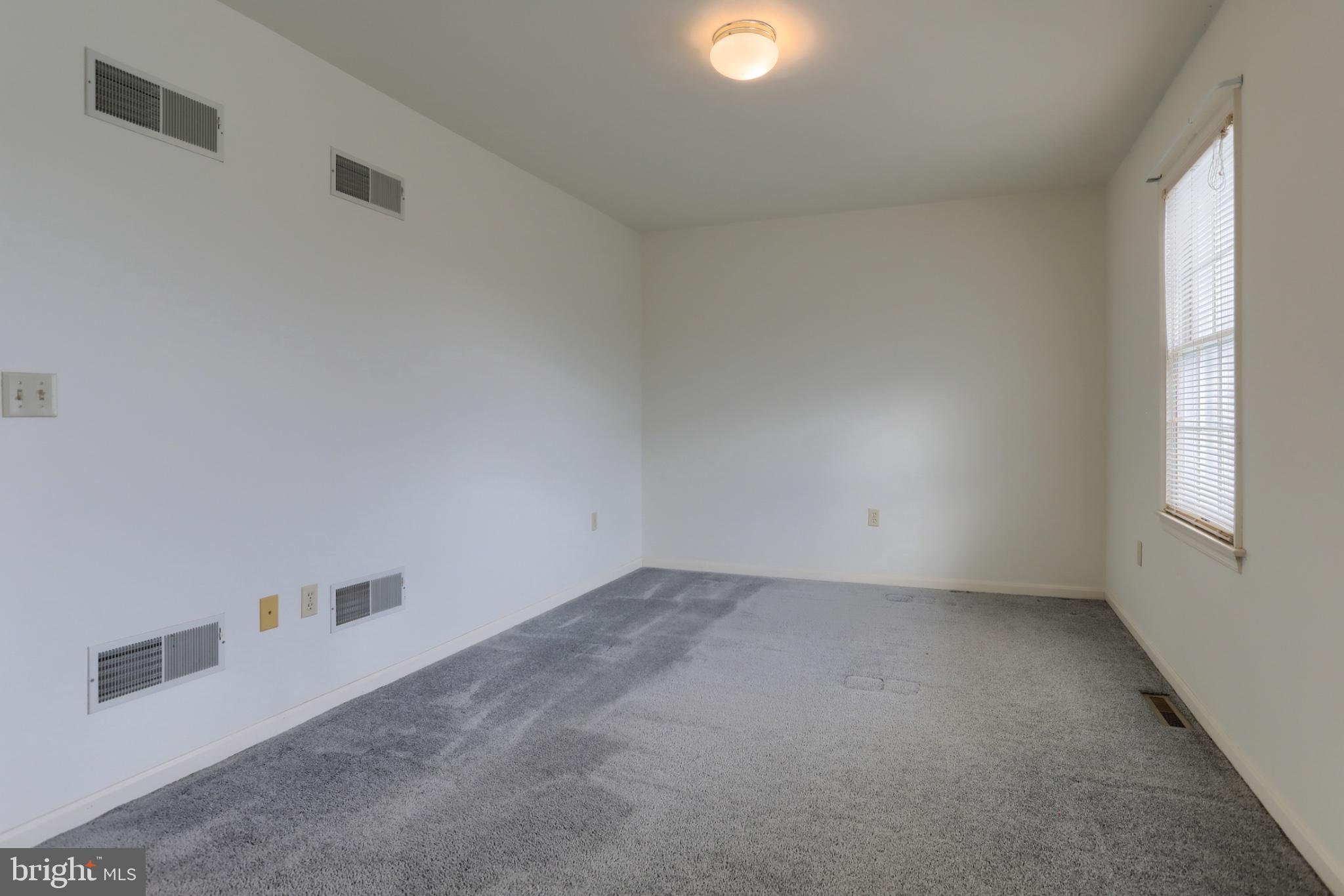 2057E E RALEIGH ROAD