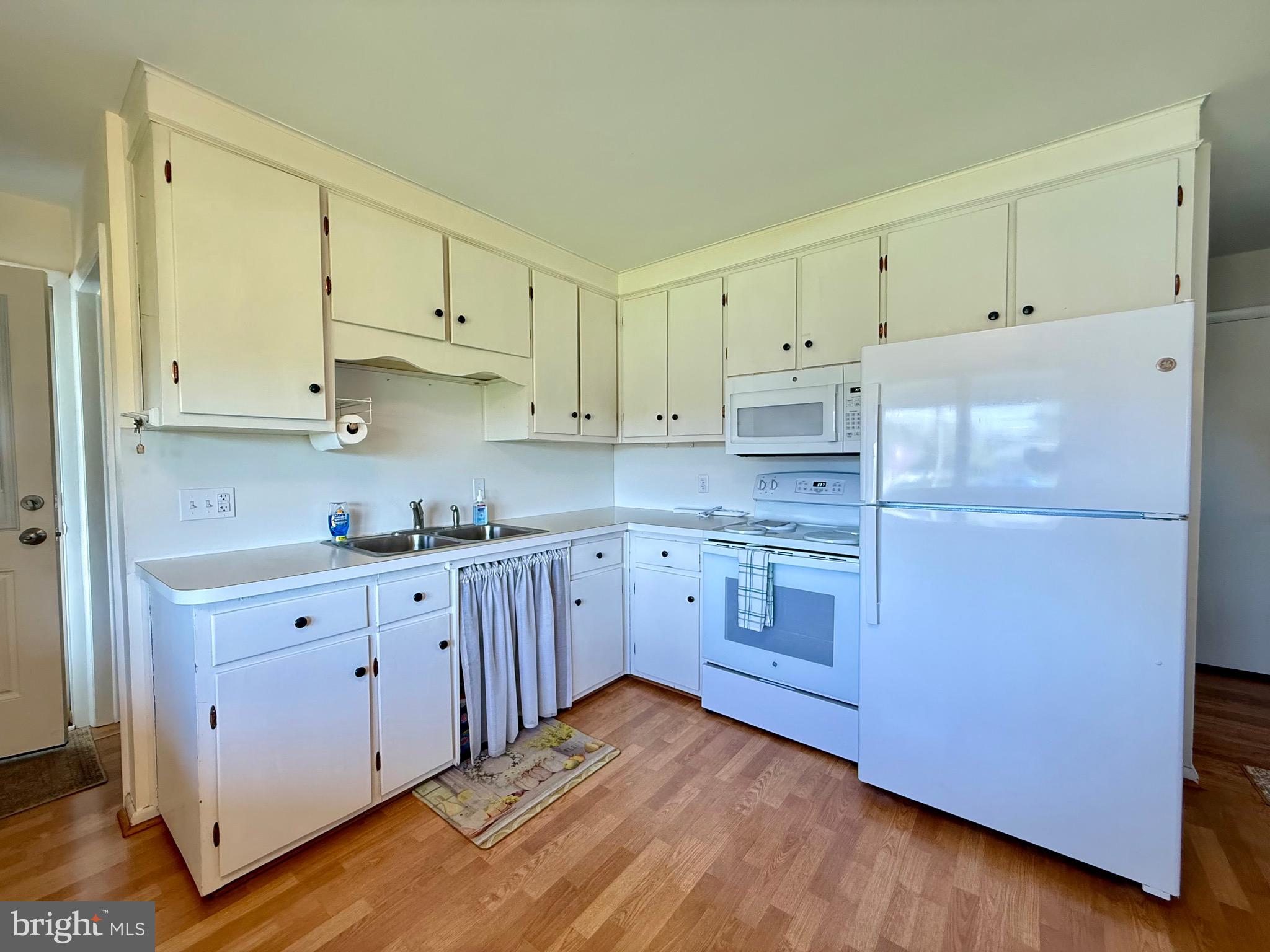 623 W MAIN STREET