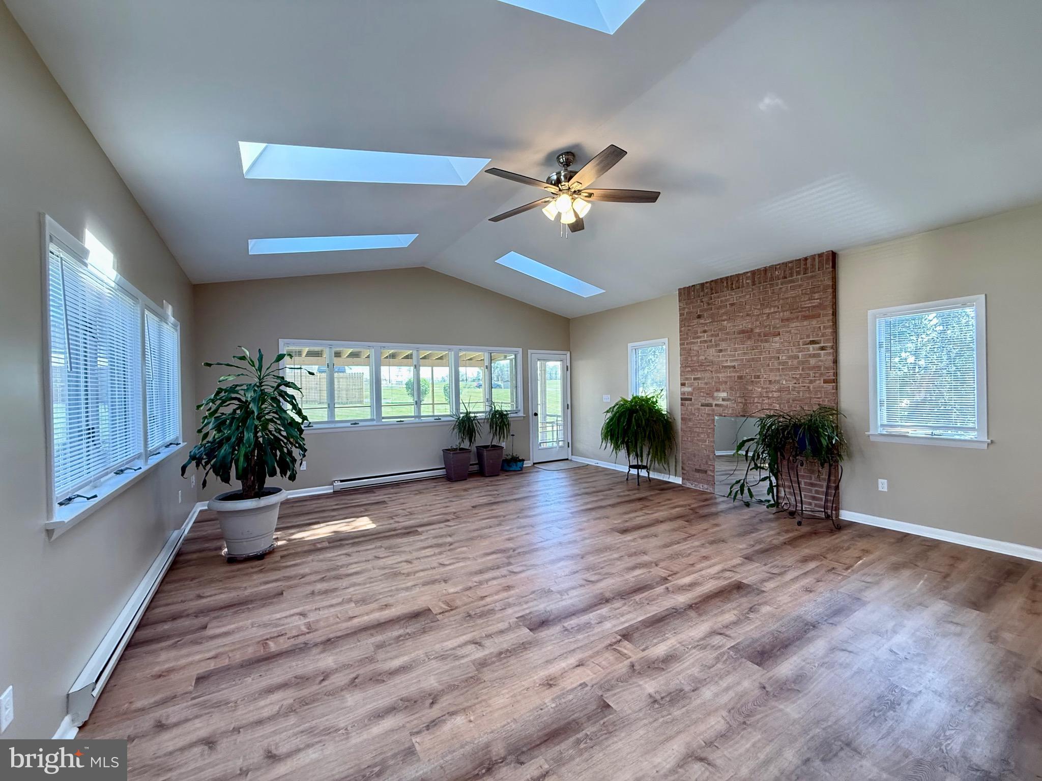 623 W MAIN STREET