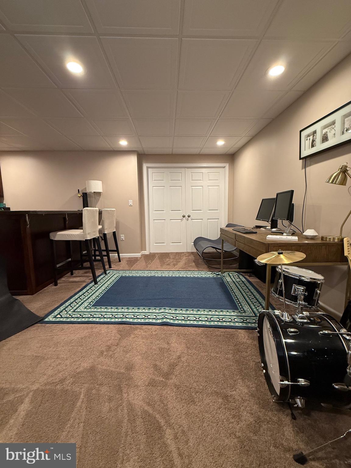 1813 SILVERLEAF LANE