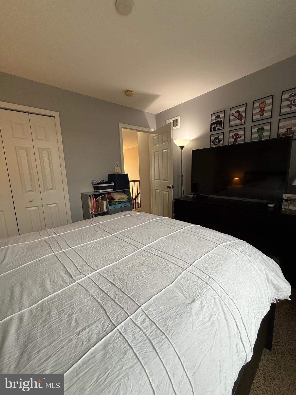 1813 SILVERLEAF LANE