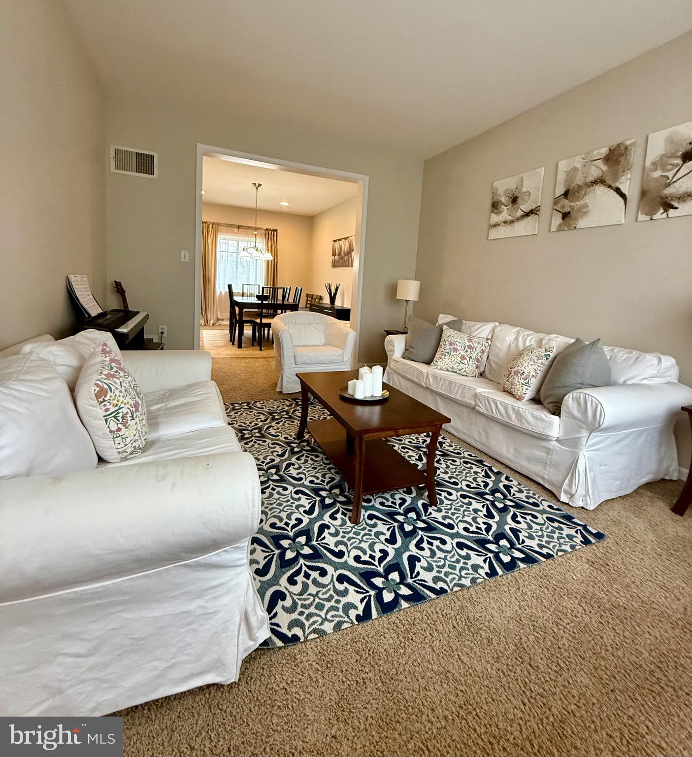 1813 SILVERLEAF LANE