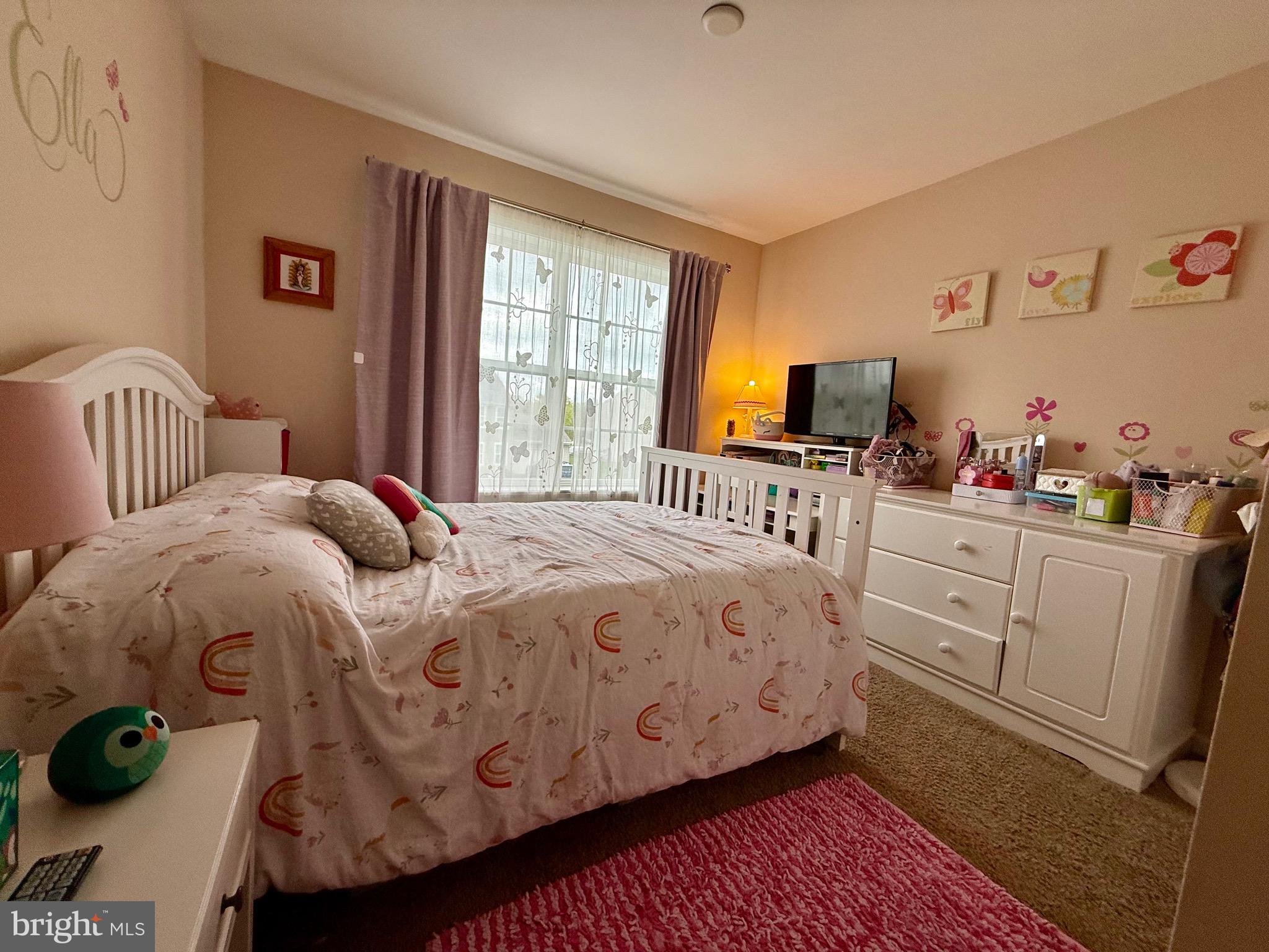 1813 SILVERLEAF LANE