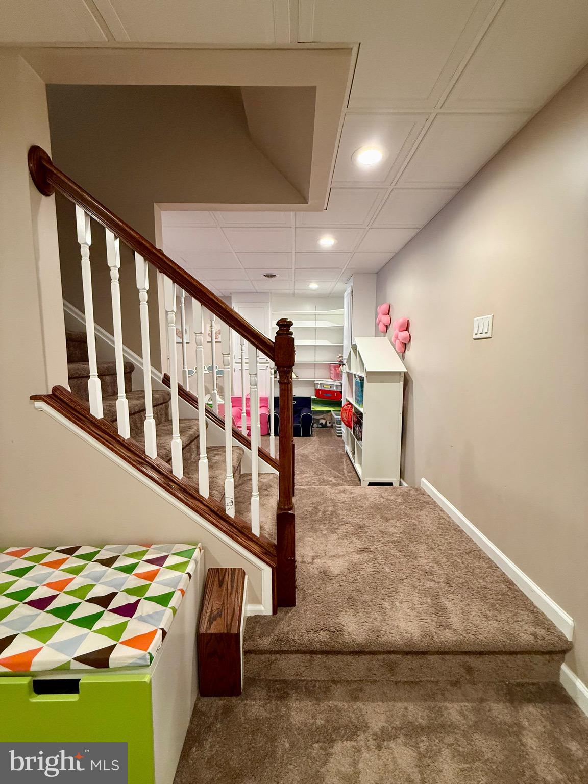 1813 SILVERLEAF LANE