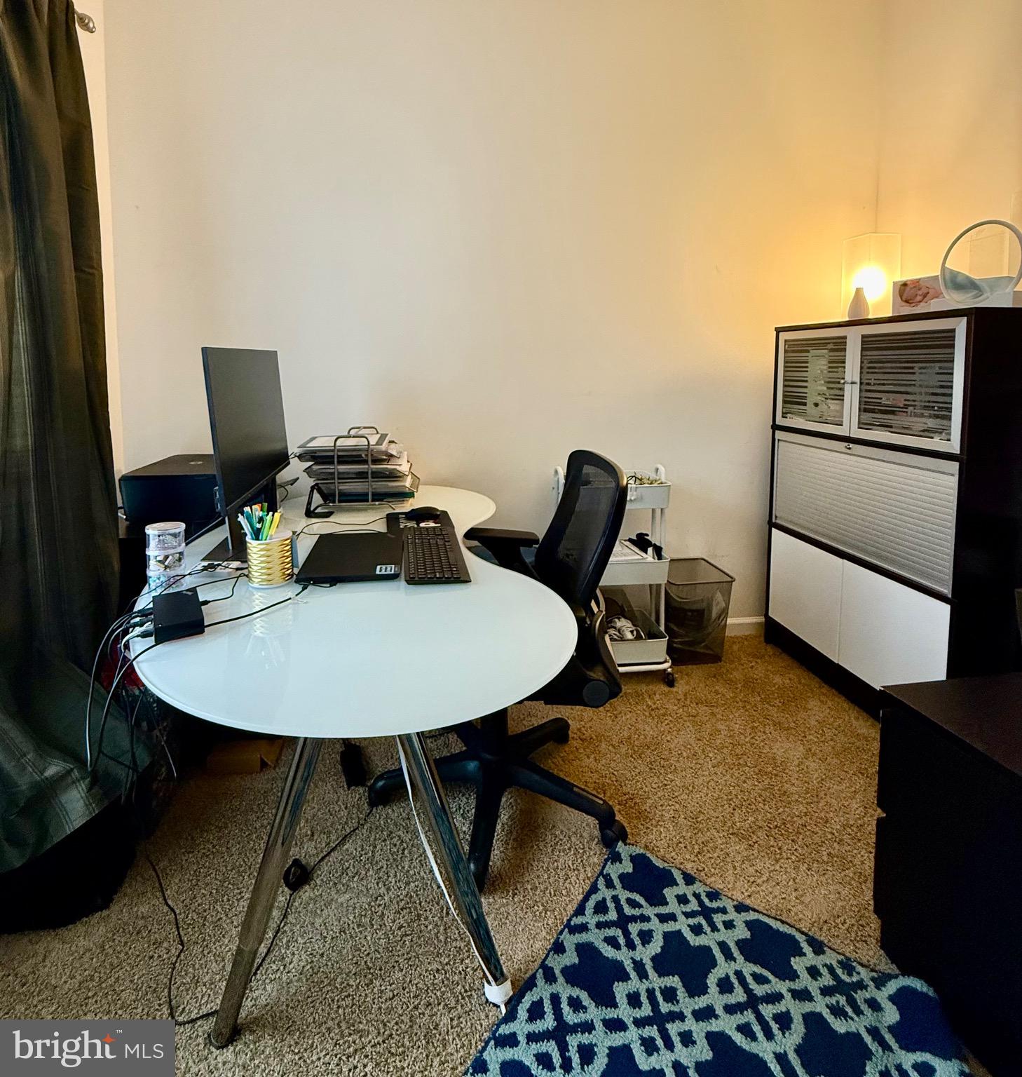 1813 SILVERLEAF LANE