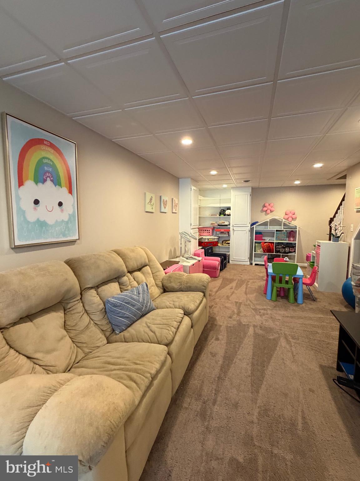 1813 SILVERLEAF LANE