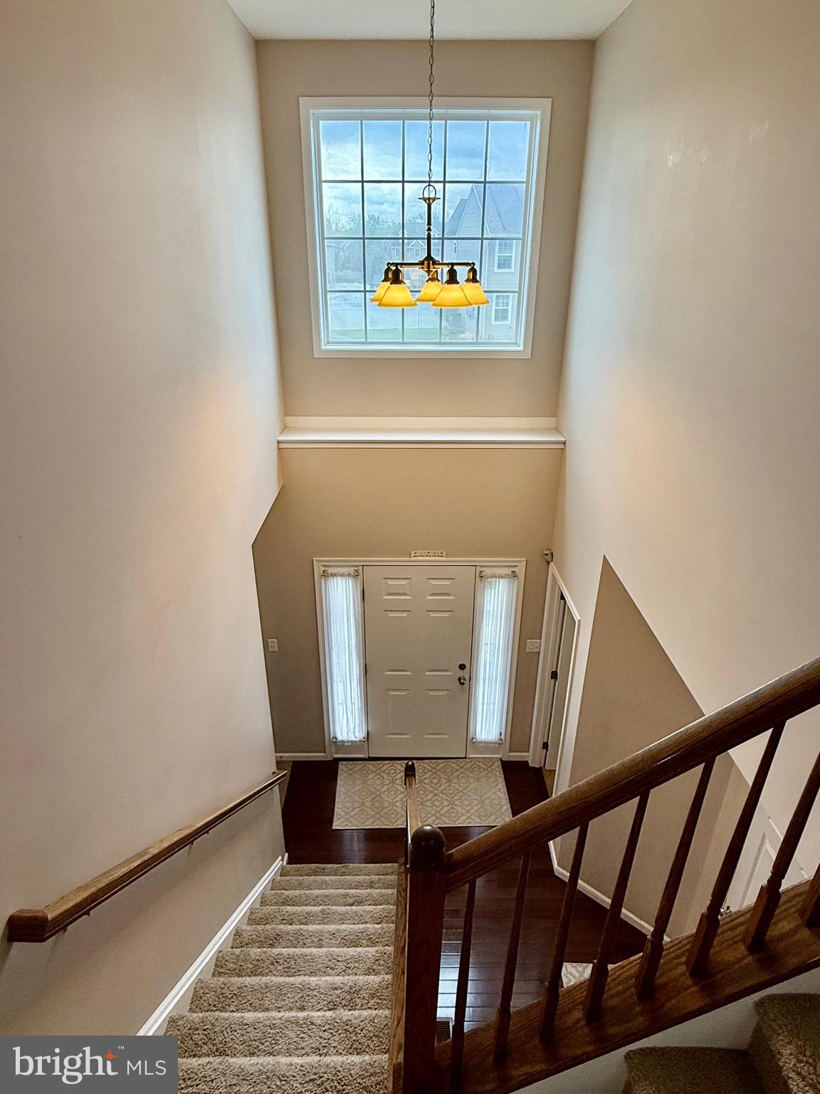 1813 SILVERLEAF LANE