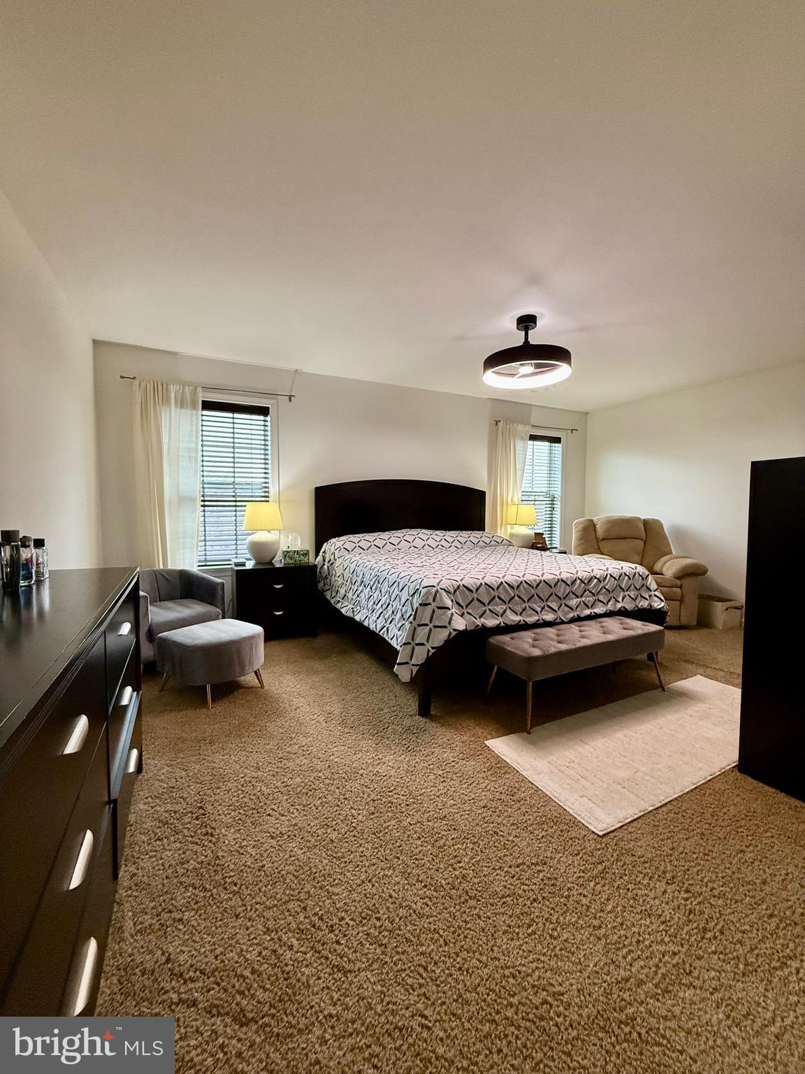 1813 SILVERLEAF LANE